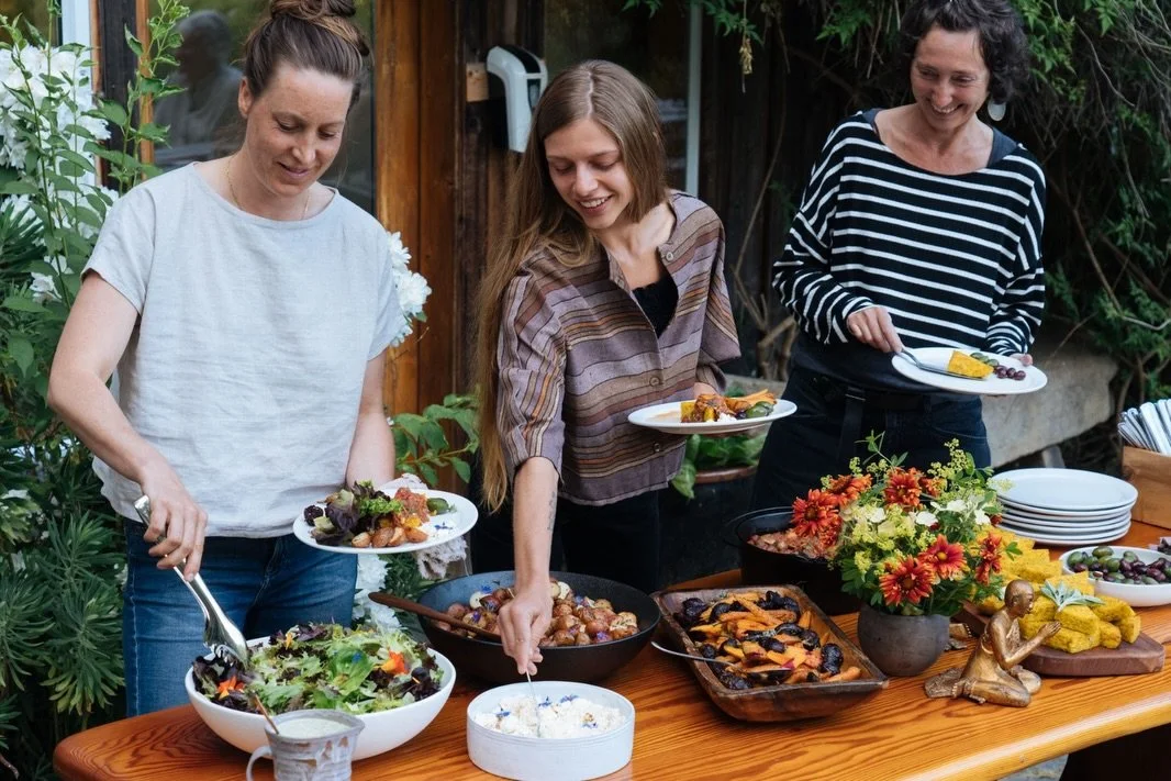 In the kitchen we are deeply connected to the seasons. Each week we look to the gardens to see what&rsquo;s ready to harvest, and those ingredients inspire the meals we prepare for our guests.

For us it always begins with the ingredients. Fresh from