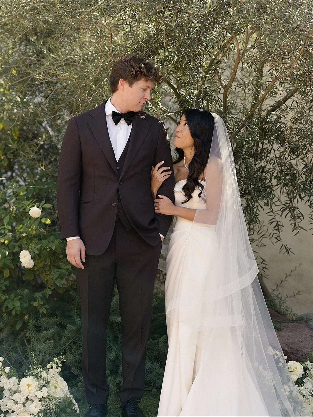 Congrats Leanne and Drake!
What a beautiful morning in San Clemente filled with love and laughter. I&rsquo;m truly gonna miss seeing my sweet @leannieepoo and having fun conversations while doing her hair and makeup. 
Thank you @makeupbymagely for he