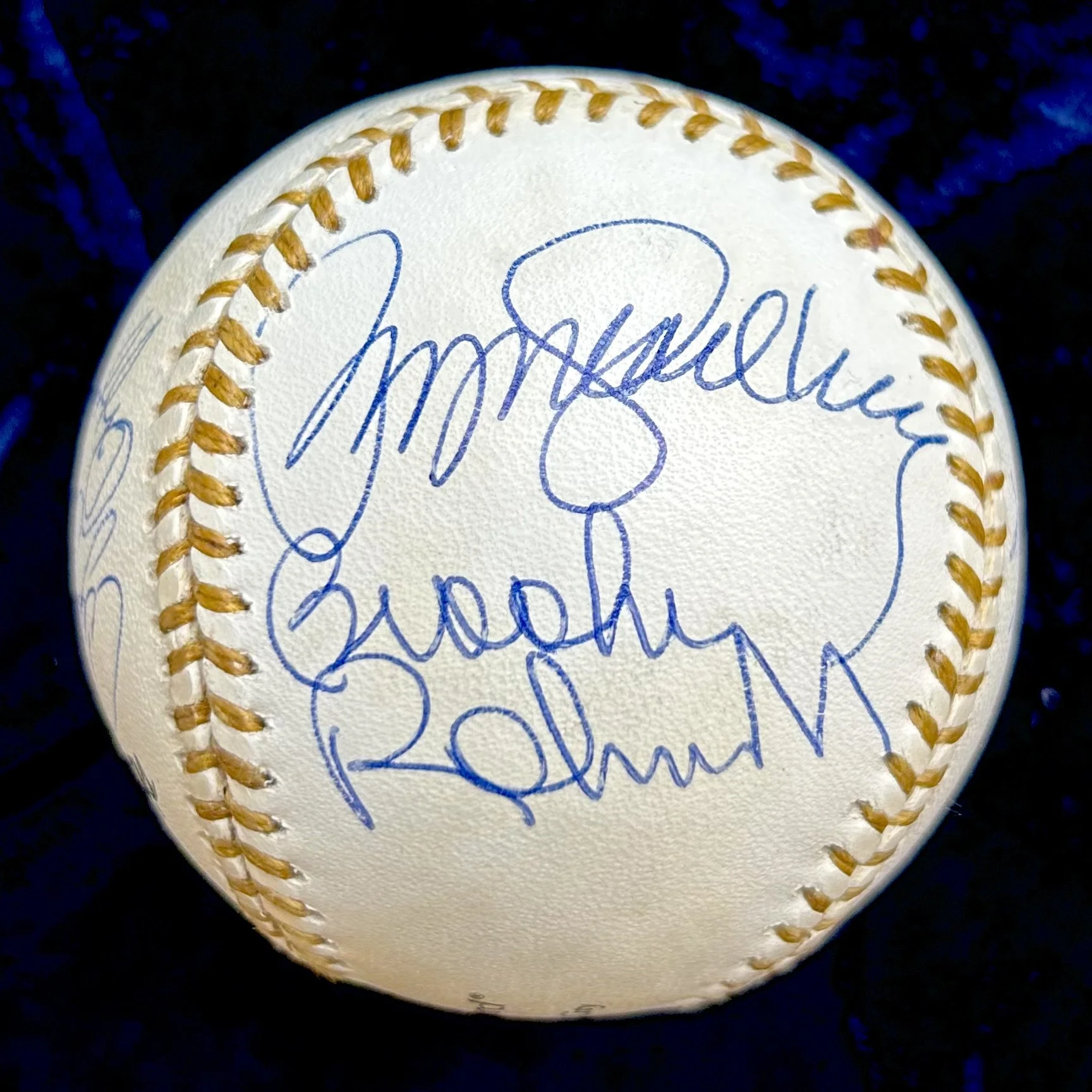 Gold Glove Winners Multi-Signed (10) Baseball. Al Kaline, Ozzie Smith, Andre Dawson, Bob Gibson, Brooks Robinson, Ryne Sandberg. PSA