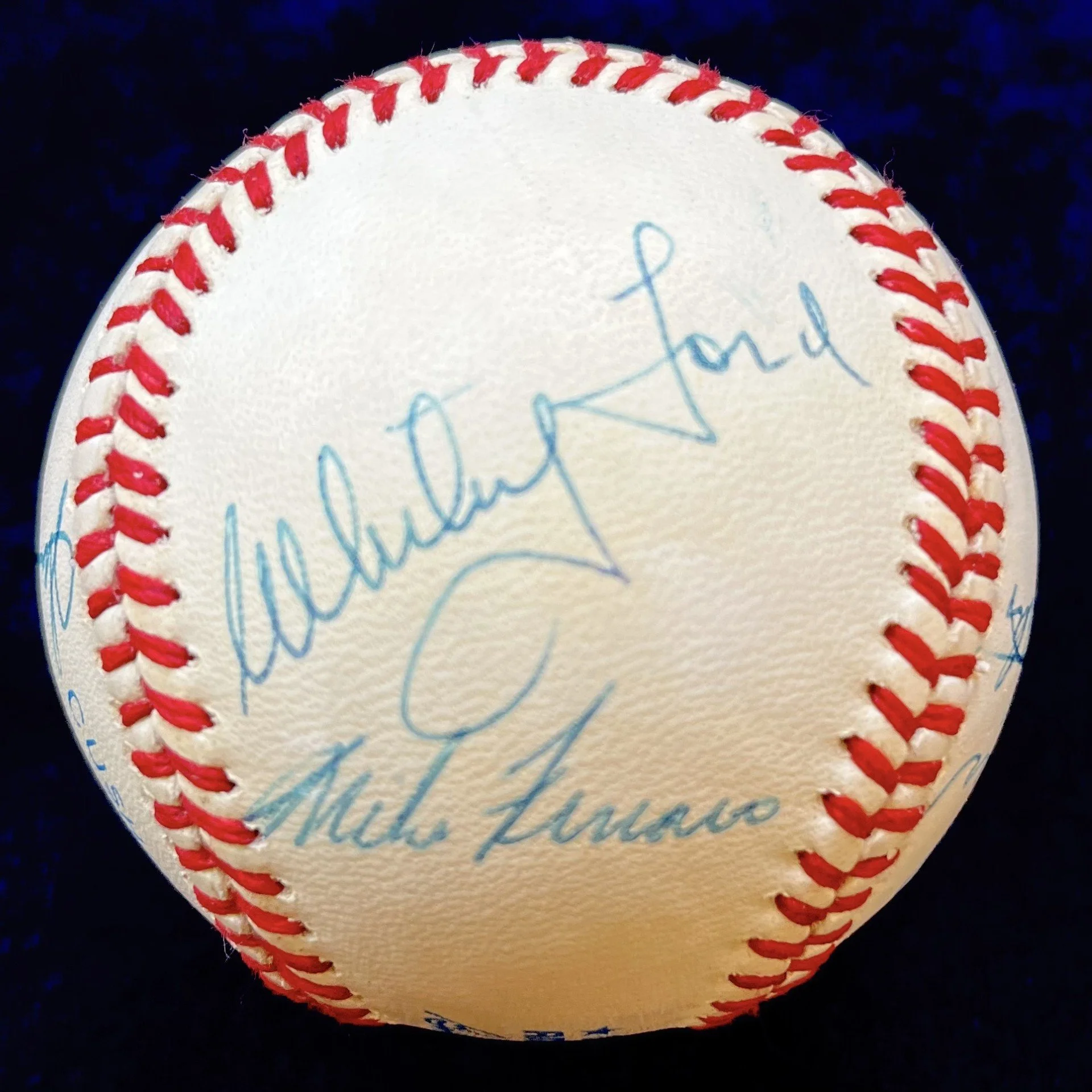 New York Yankees Hall of Famers and Stars Multi-Signed Official American League Baseball. Mickey Mantle, Enos Slaughter, Whitey Ford, Ralph Houk, Moose Skowron, Hank Bauer, Johnny Blanchard. JSA