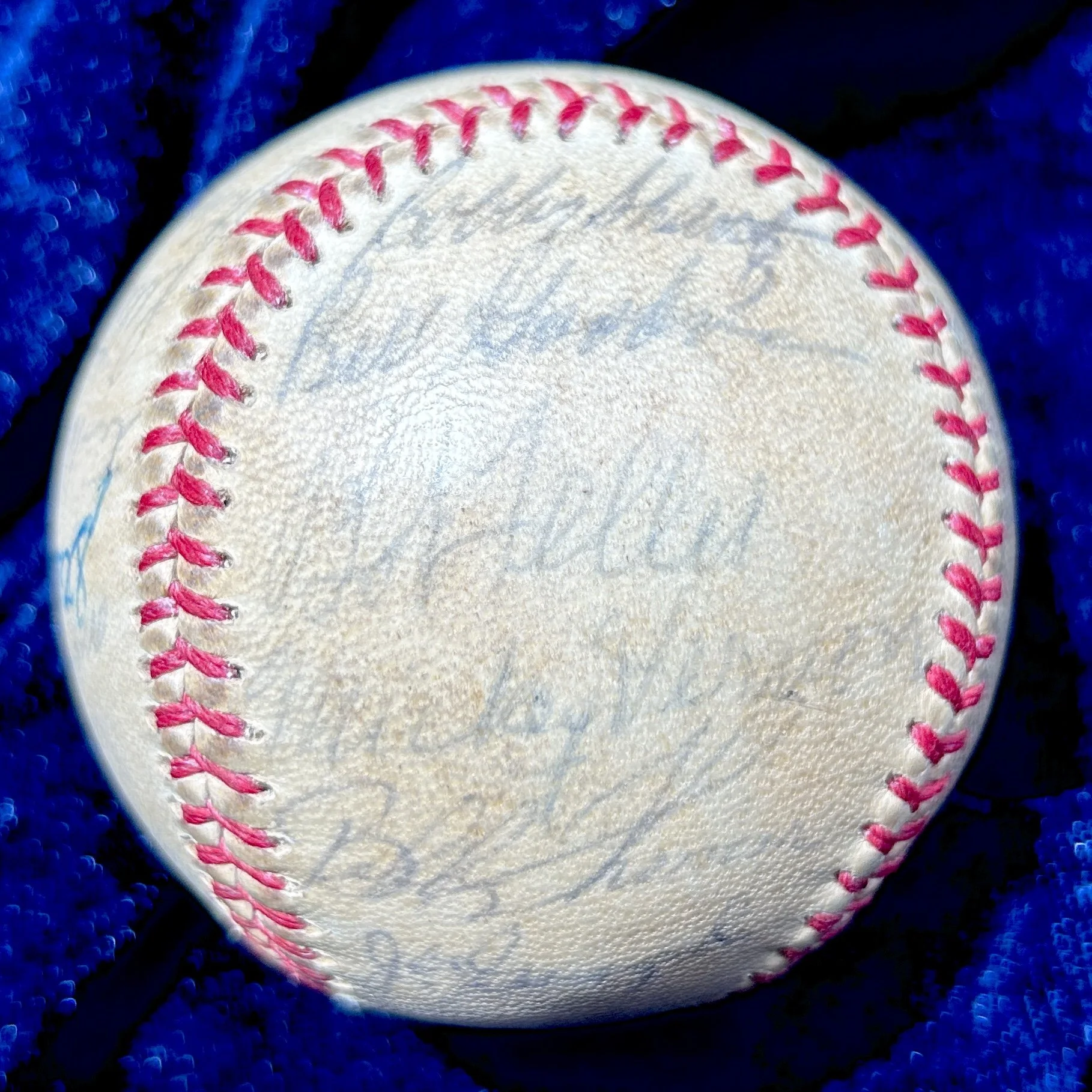 Baseball Greats Multi-Signed (25) Official National League Baseball. Satchel Paige, Joe DiMaggio, Stan Musial, Bob Feller, Robin Roberts, Early Wynn. PSA