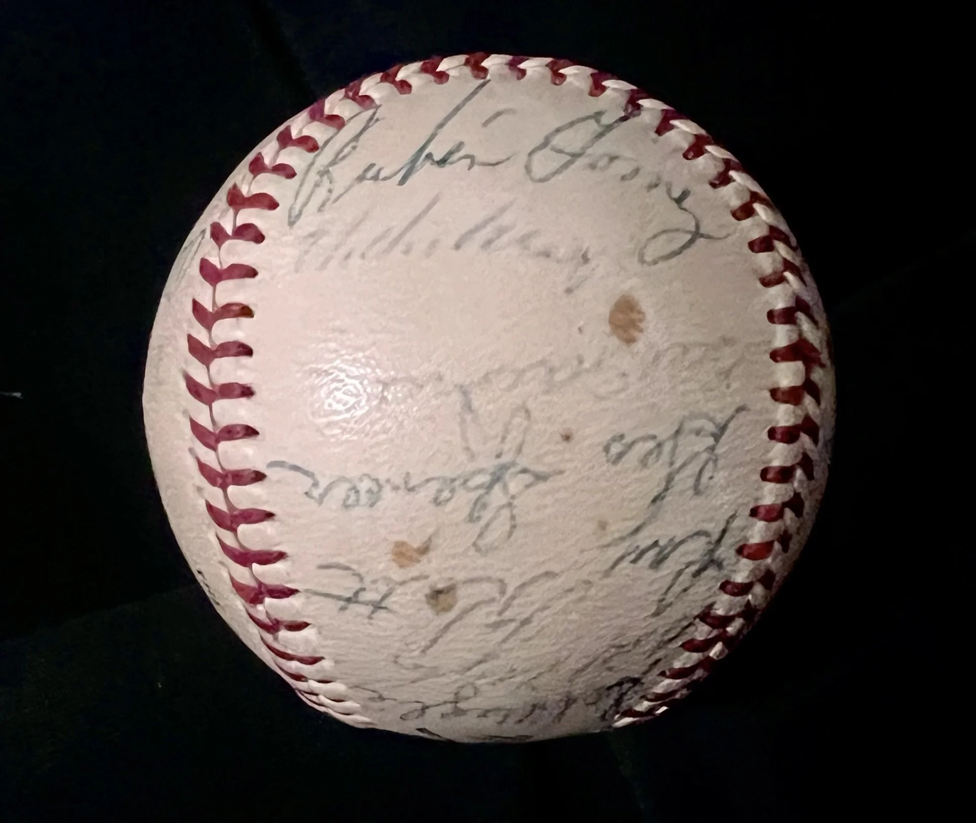 1954 World Series Champion New York Giants Signed Baseball. Mays