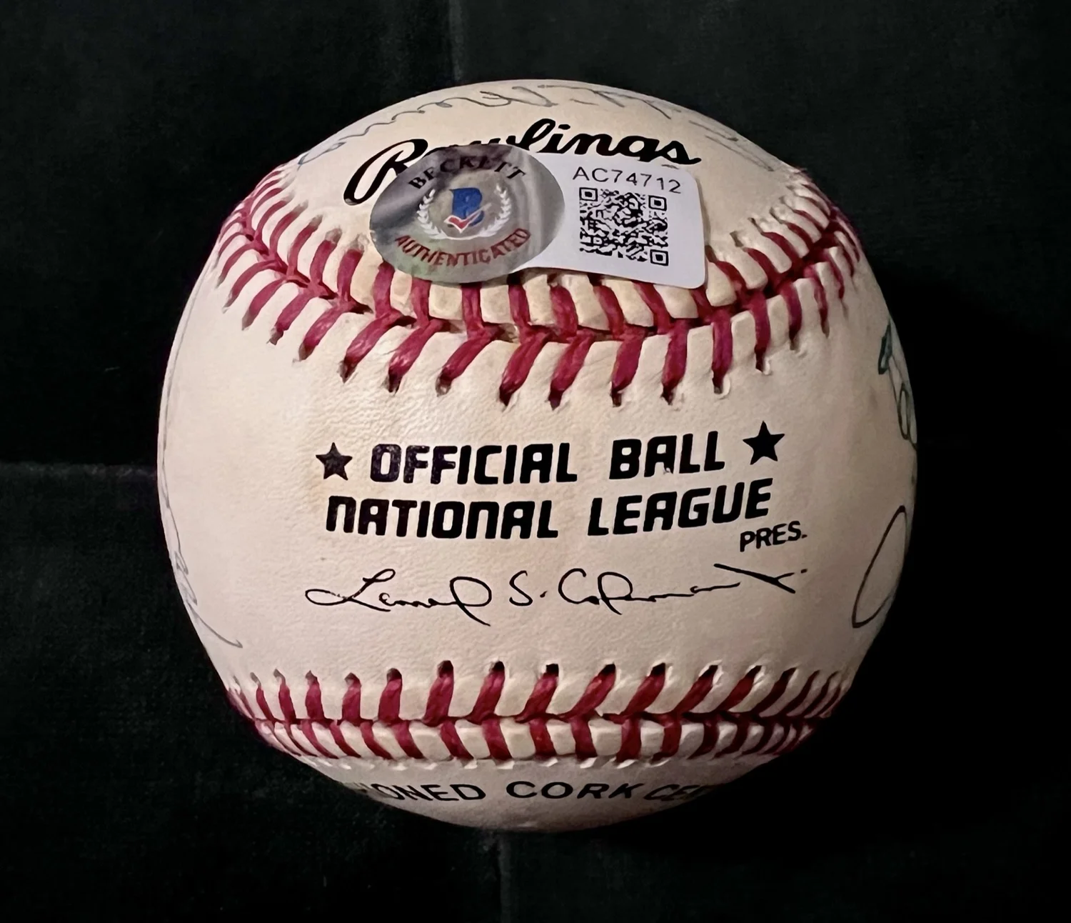 3000 Hit Club Signed (12) Baseball. Mays, Aaron, Rose, Musial, Yaz