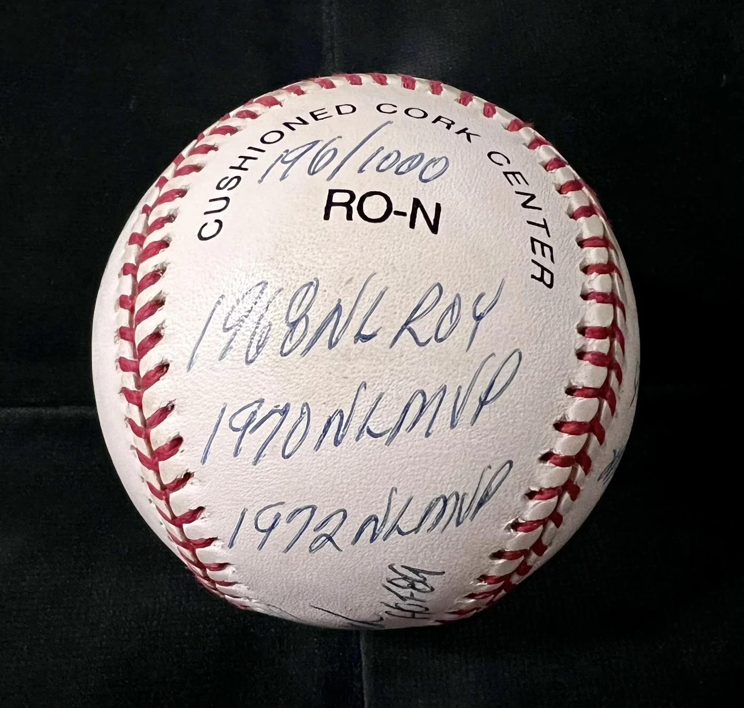 Johnny Bench Signed ONL Baseball. 17 Stat Inscriptions. HMG — The