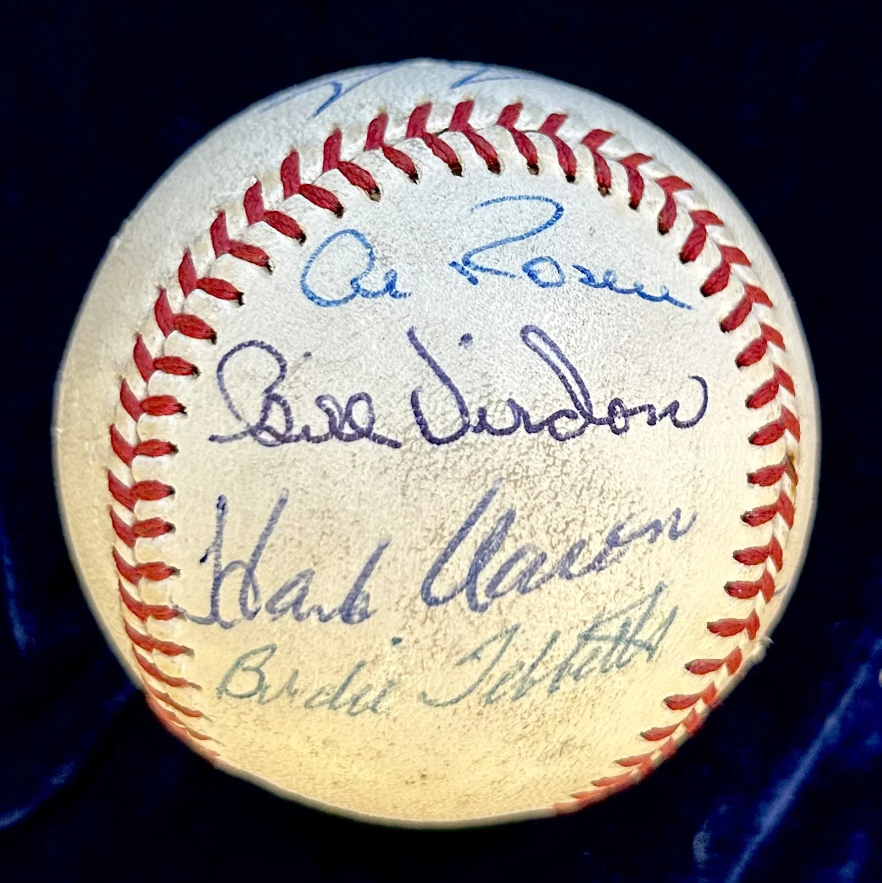 Baseball Greats Multi-Signed (6) Official American League Baseball. Signed by Hank Aaron, Early Wynn, Dave Parker, Al Rosen, Bill Virdon, and Birdie Tebbetts. PSA