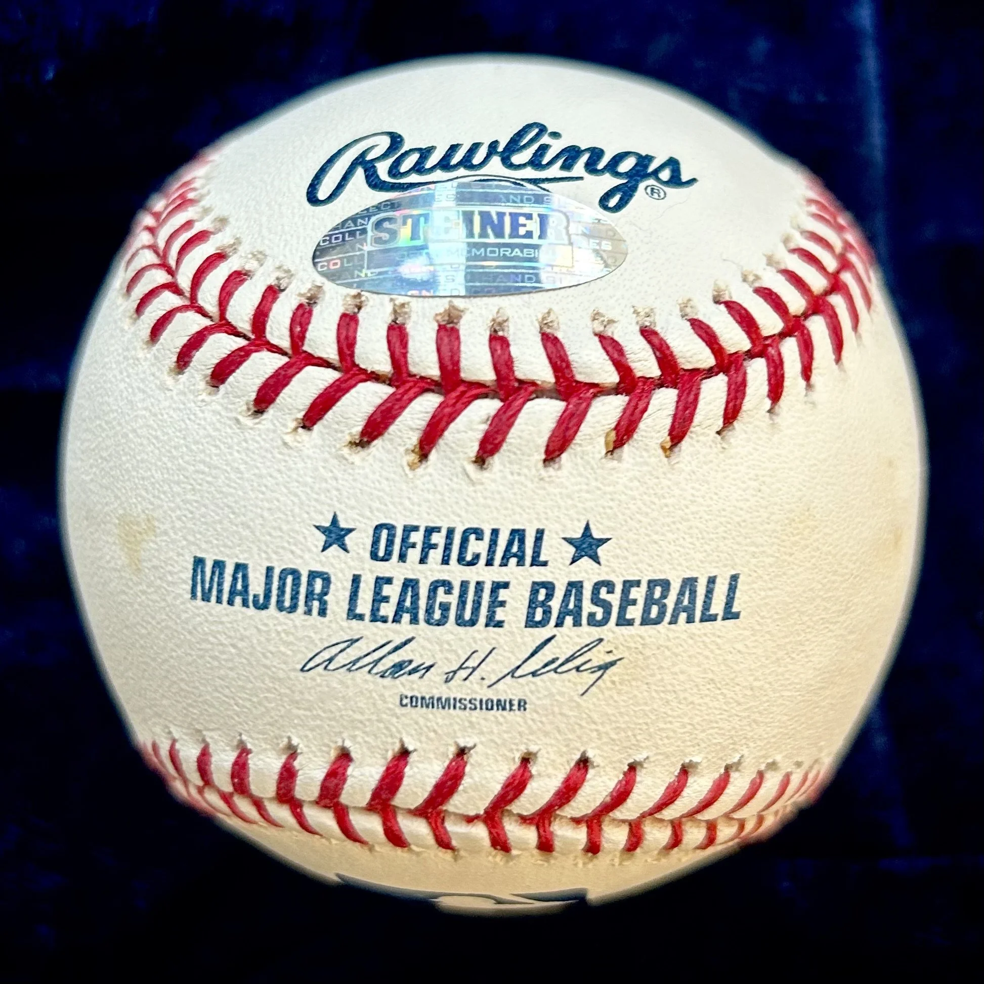 Bob Gibson Signed Official Major League Baseball. Steiner