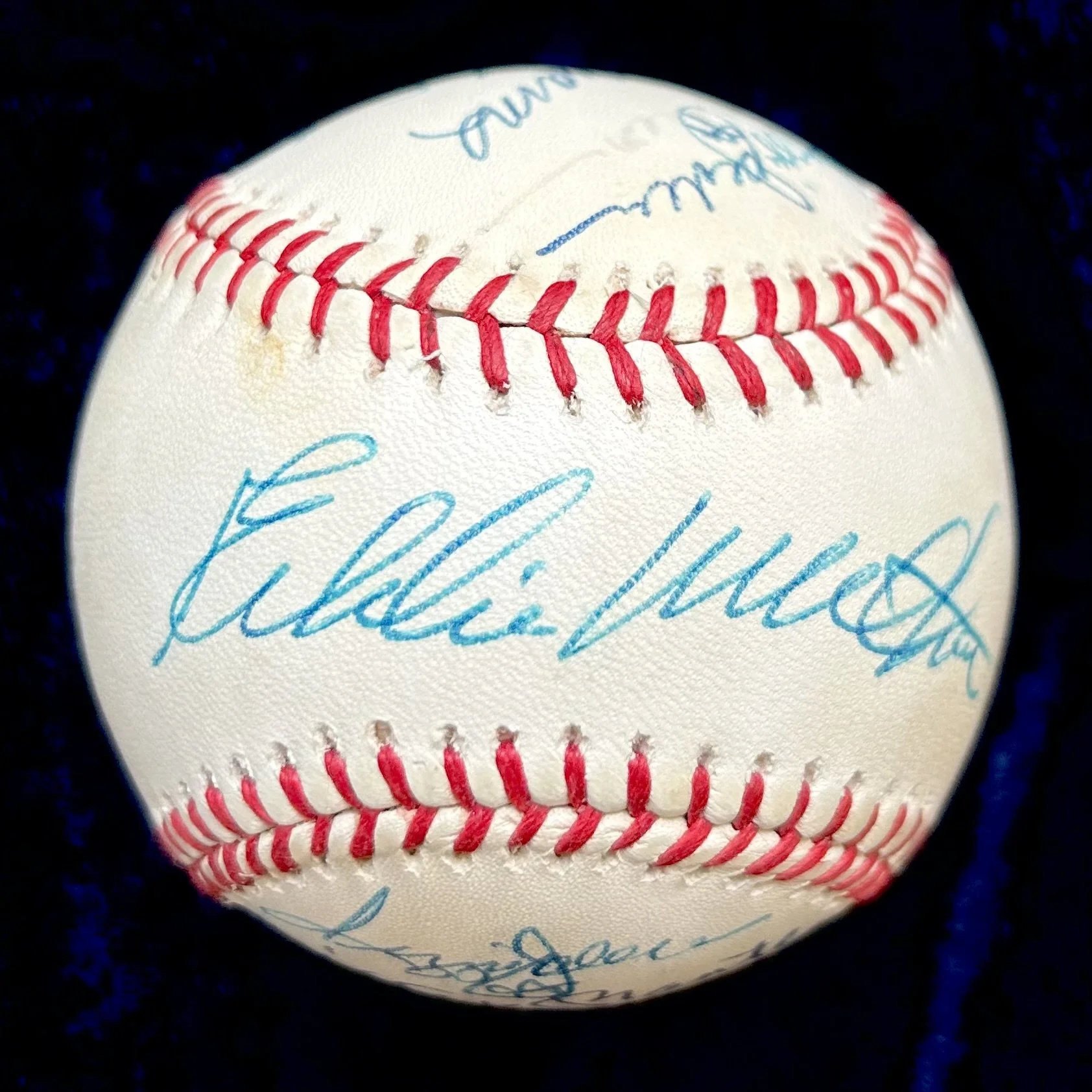 500 Home Run Club Multi-Signed (12) Official National League Baseball. Mickey Mantle, Willie Mays, Willie McCovey, Ernie Banks, Harmon Killebrew, Frank Robinson, Ted Williams, Reggie Jackson.JSA