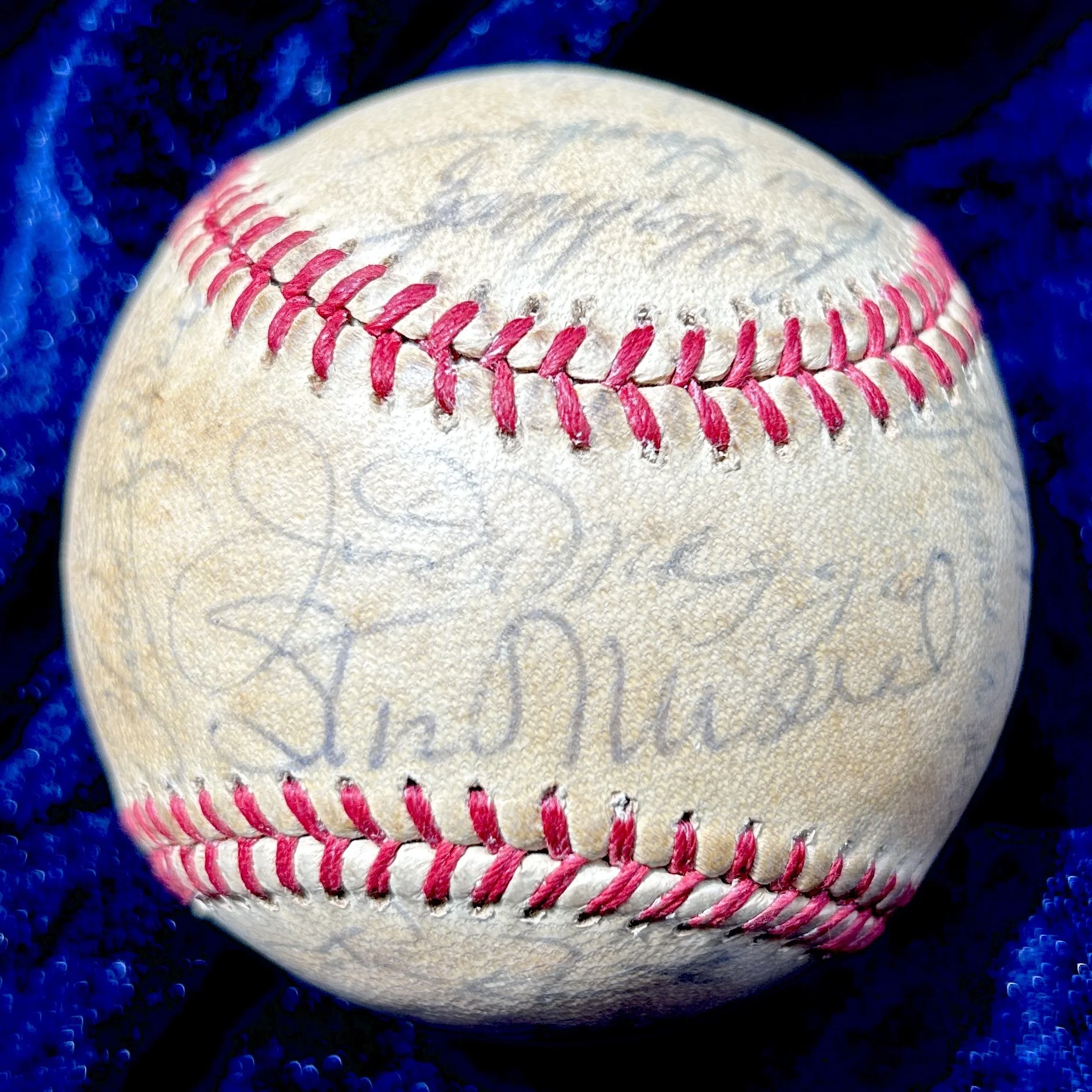 Baseball Greats Multi-Signed (25) Official National League Baseball. Satchel Paige, Joe DiMaggio, Stan Musial, Bob Feller, Robin Roberts, Early Wynn. PSA