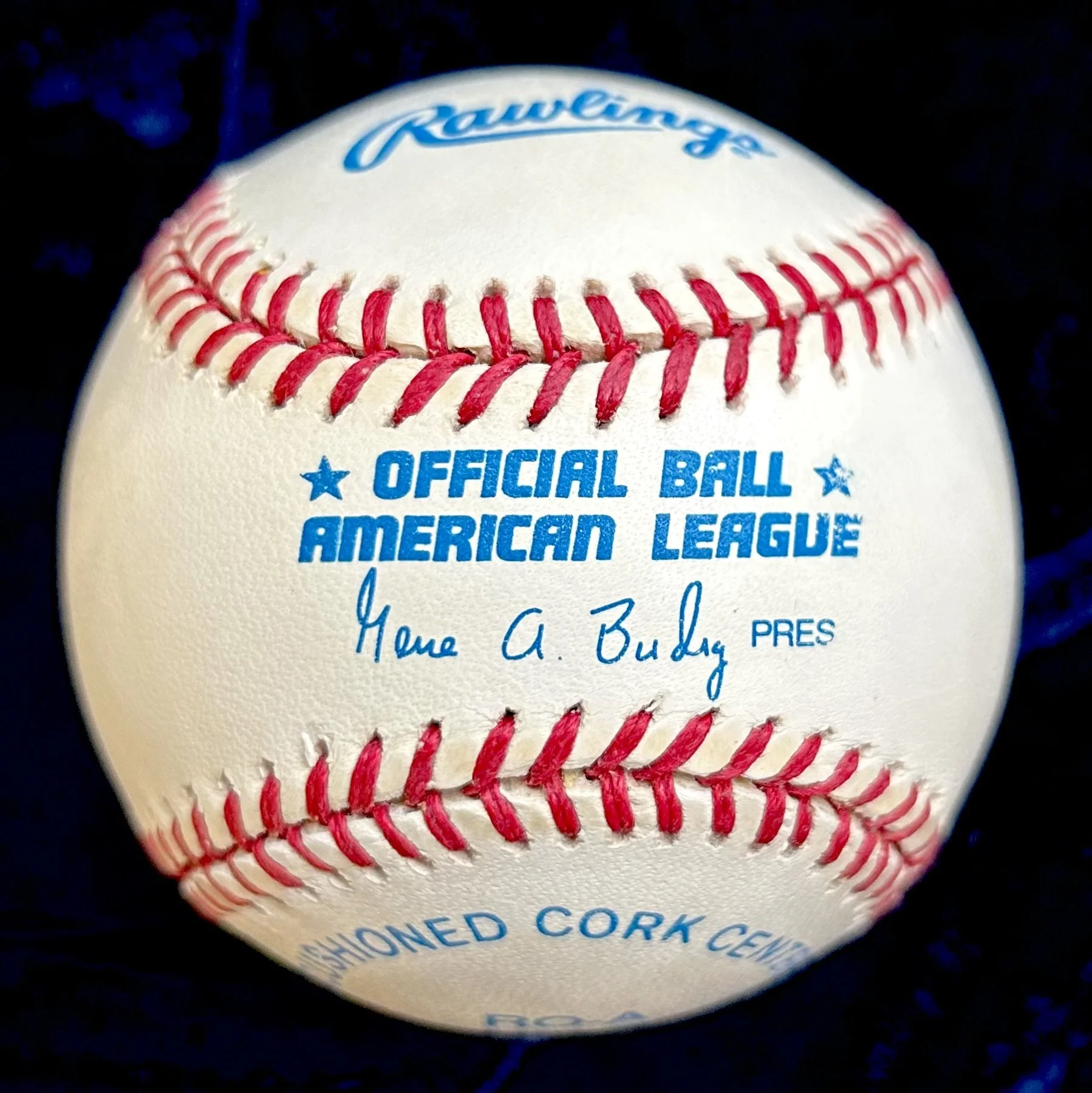 500 Home Run Club Official Multi-Signed (7) Official American League Baseball. Frank Robinson, Ernie Banks, Willie McCovey, Reggie Jackson, Eddie Mathews, Harmon Killebrew, Mike Schmidt. PSA