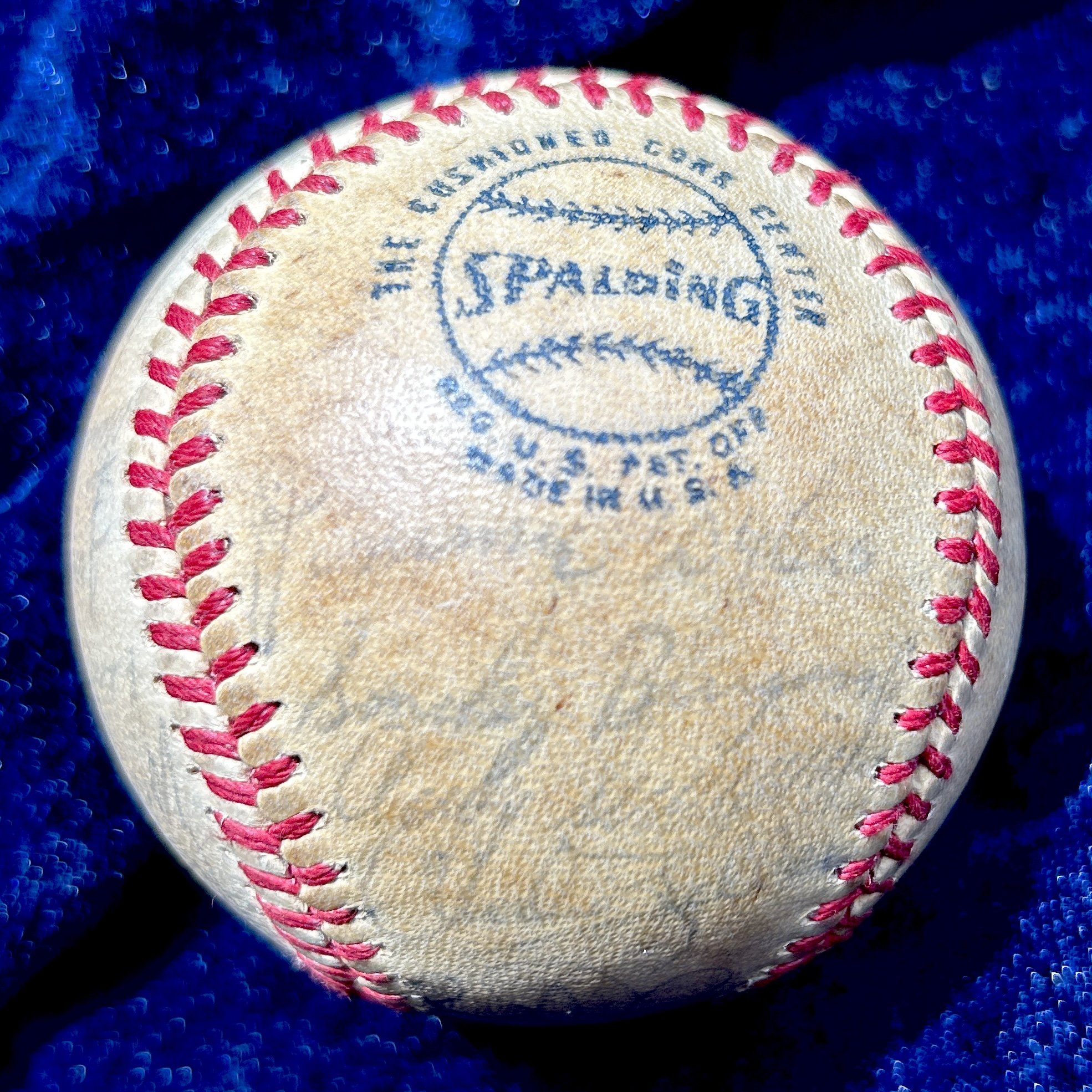 Baseball Greats Multi-Signed (25) Official National League Baseball. Satchel Paige, Joe DiMaggio, Stan Musial, Bob Feller, Robin Roberts, Early Wynn. PSA