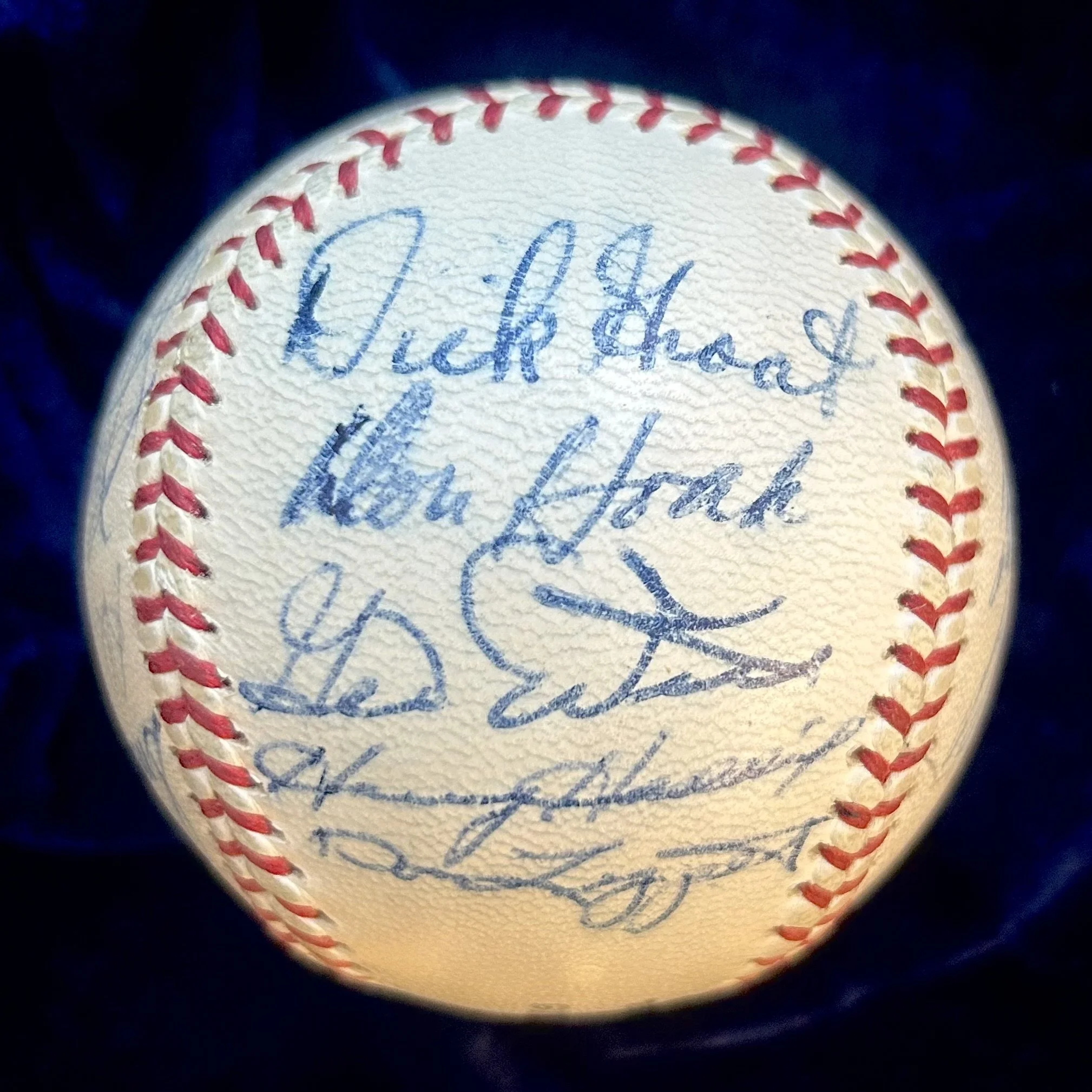 1961 Pittsburgh Pirates Signed (21) Official National League Baseball. Roberto Clemente, Don Hoak, Bob Friend, Bill Virdon, Clem Labine, Smoky Burgess. PSA