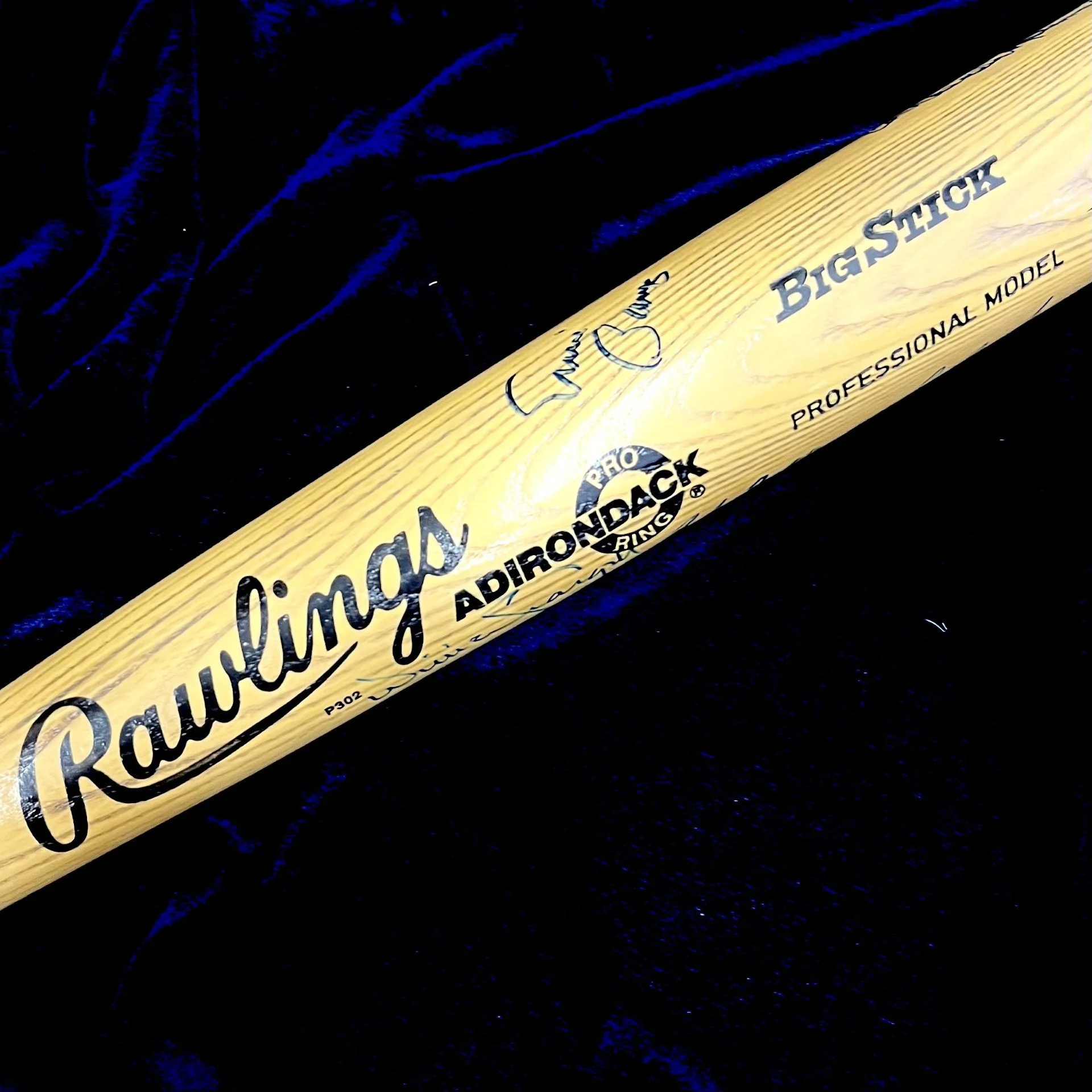 Hall of Famers Multi Signed Rawlings/Adirondak Baseball Bat. E. Banks, W. Stargell, B. Feller, W. Mays, L. Brock, W. Ford, R. Roberts, B. Doerr, J. Mize, D. Snider, L. Appling, M. Irvin. JSA