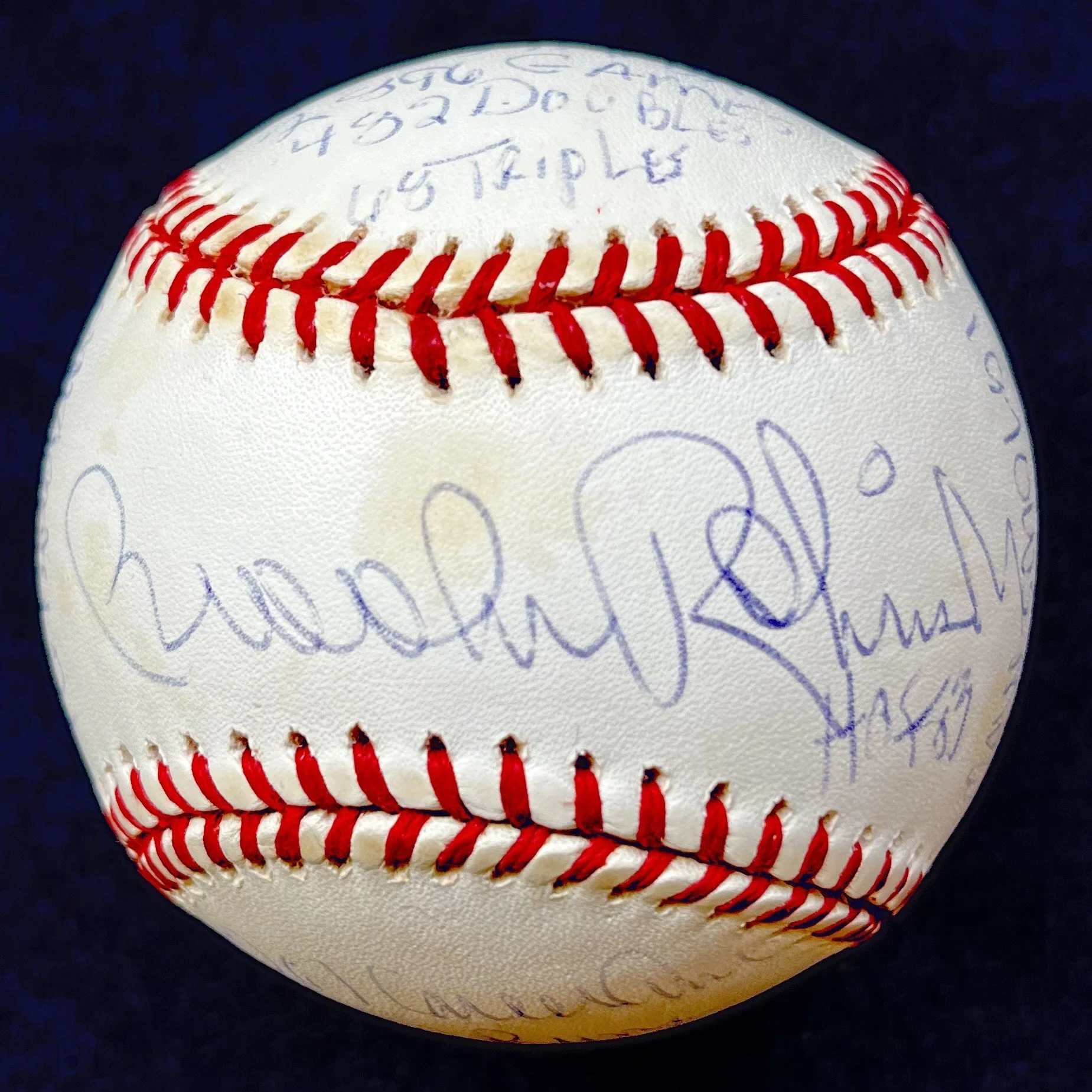 Brooks Robinson Signed 15 Stat Inscription Official American League Baseball. /1000. Brooks Robinson Sticker.