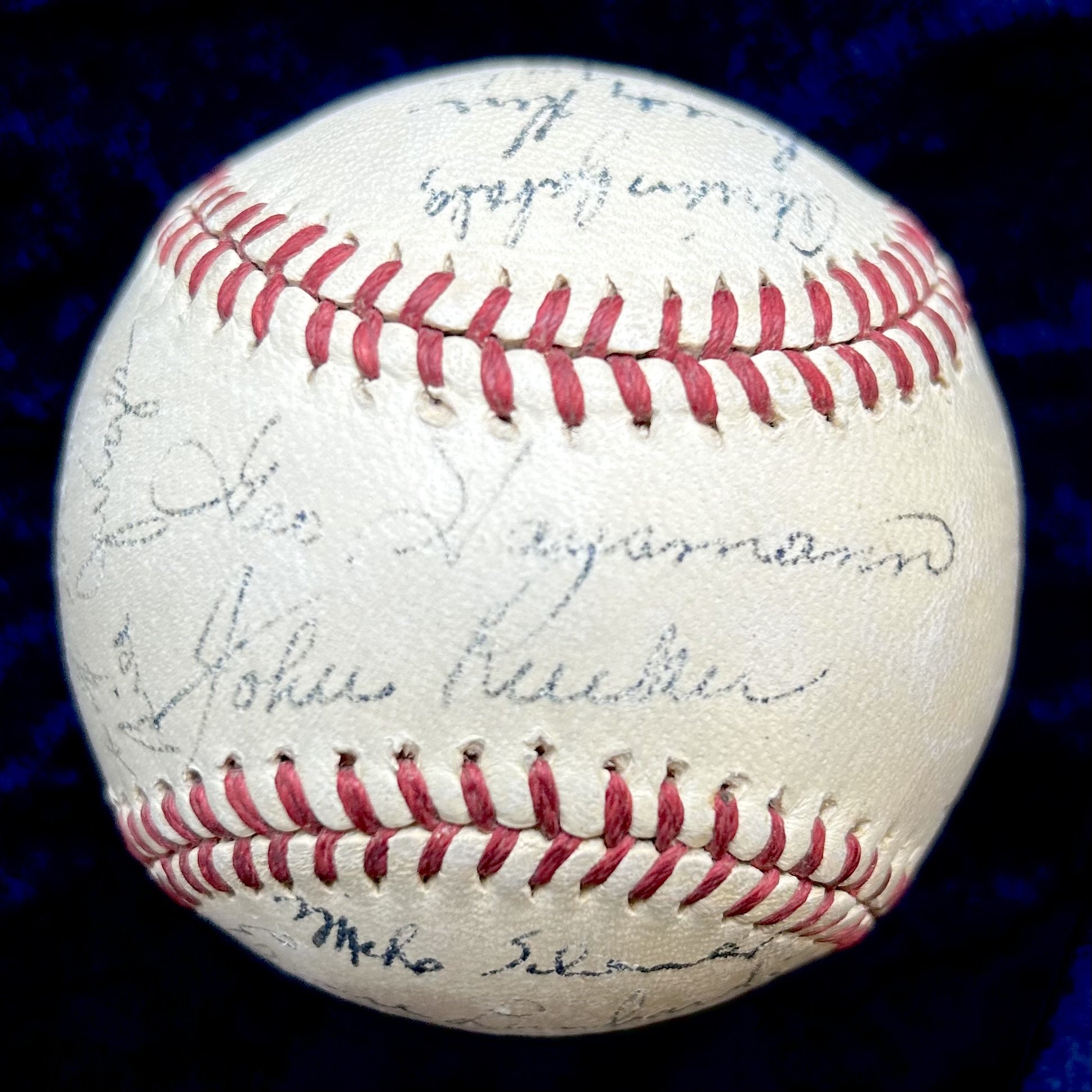 1945 New York Giants Team Signed (23) Official National League Baseball. Mell Ott, Ernie Lombardi, Adolfo Luque. Beckett
