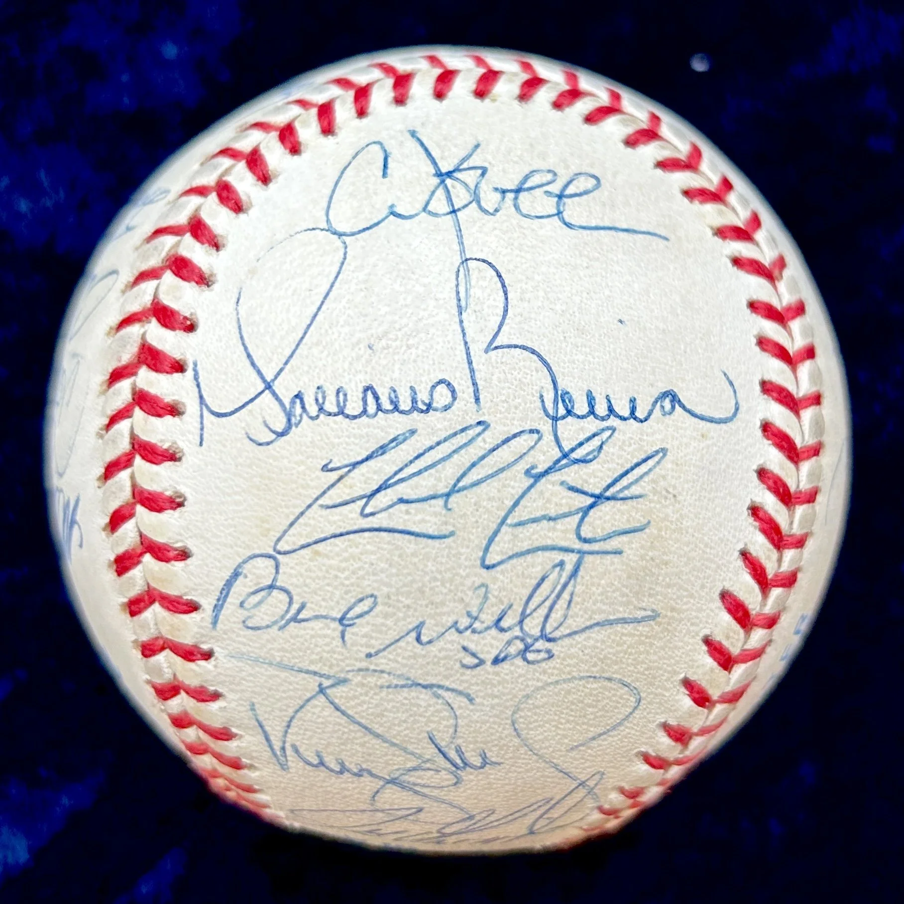 1998 New York Yankees Team Signed (21) Official American League Baseball. Derek Jeter, Mariano Rivera. Beckett, Steiner