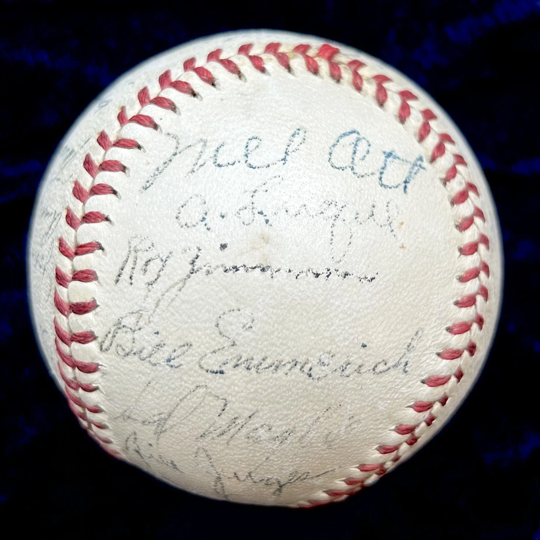 1945 New York Giants Team Signed (23) Official National League Baseball. Mel Ott, Ernie Lombardi, Adolfo Luque. Beckett