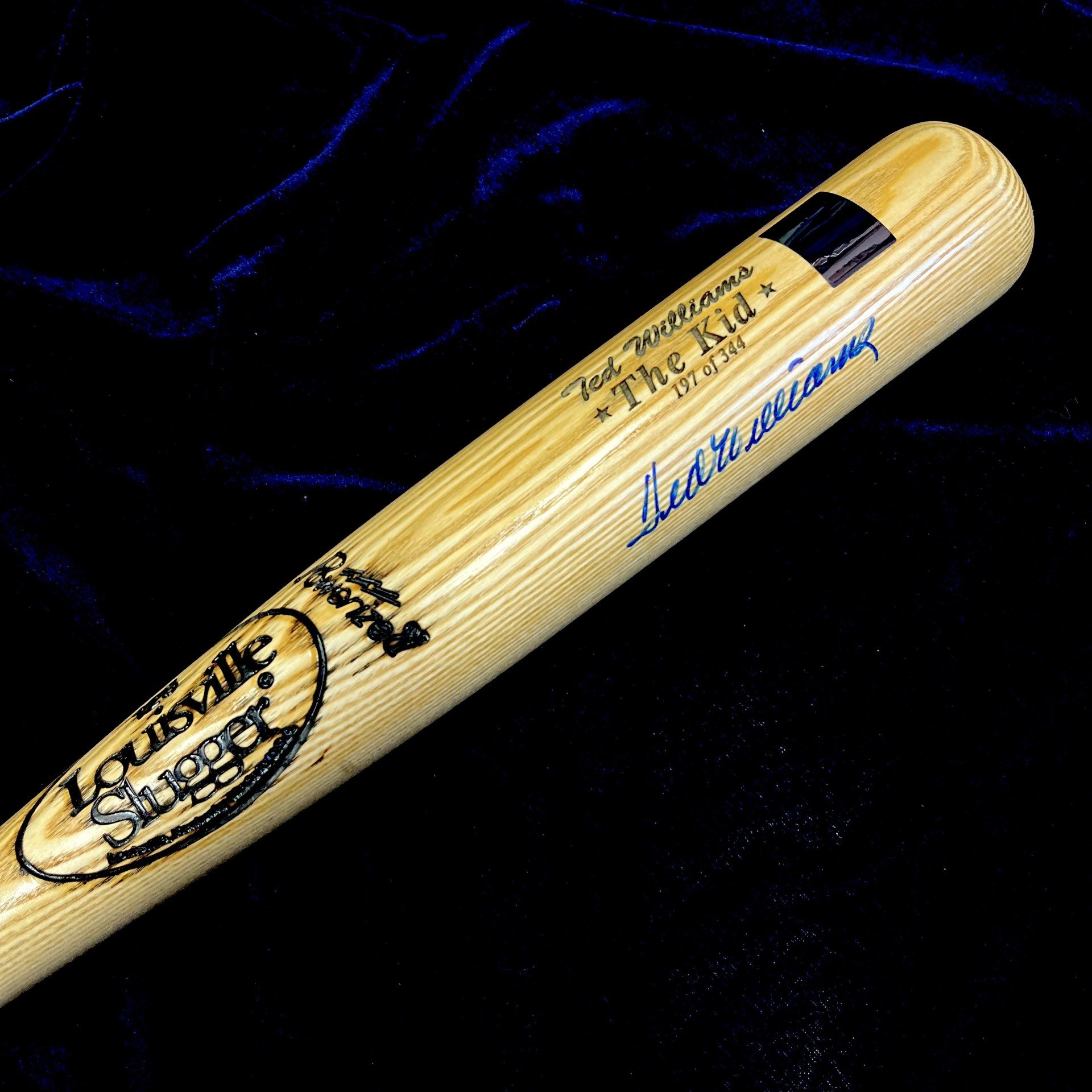 Ted Williams Signed Louisville Slugger Baseball Bat. Green Diamond Hologram