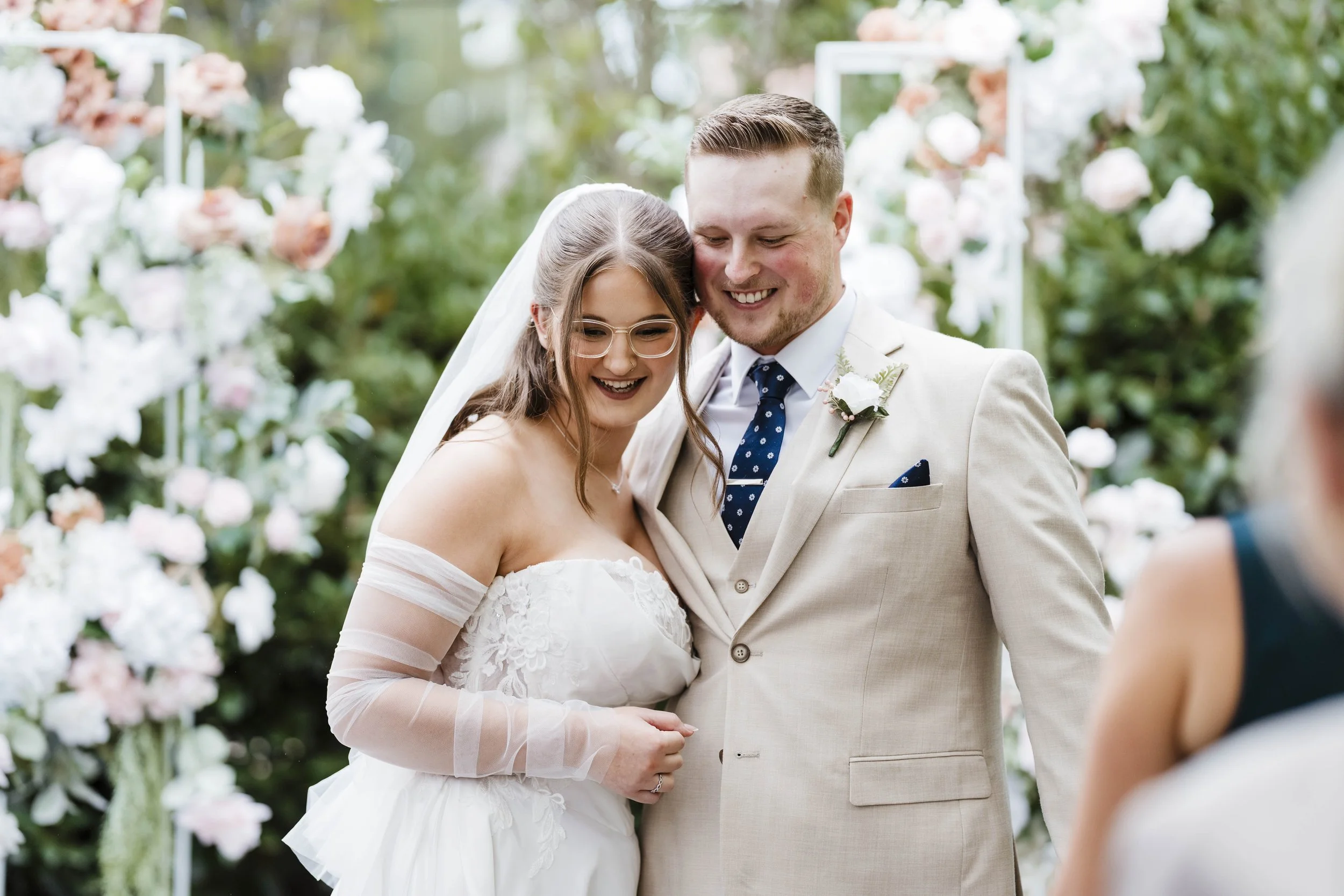Amelia&Matthew_Highlights-113.jpg