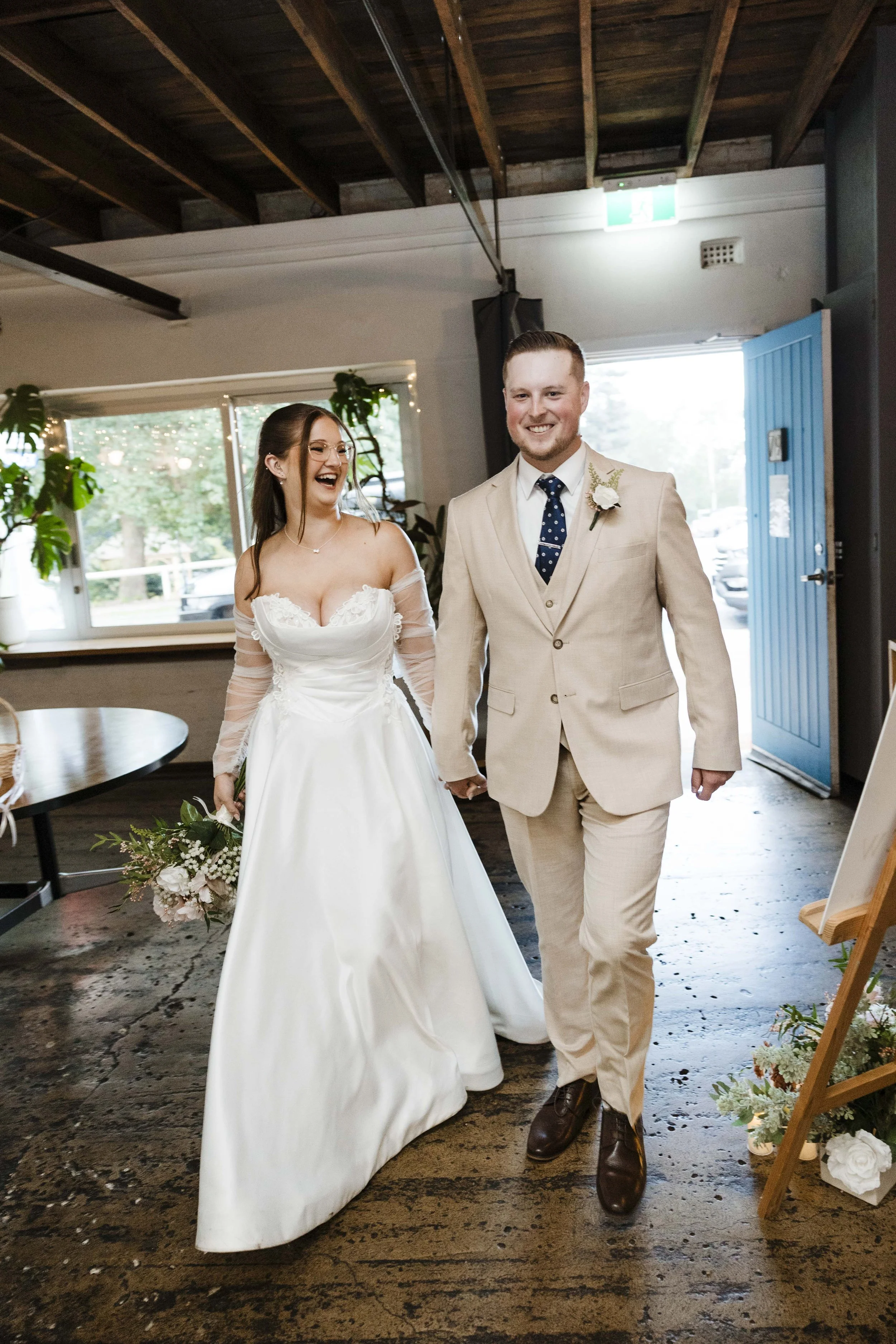 Amelia&Matthew_Highlights-234.jpg