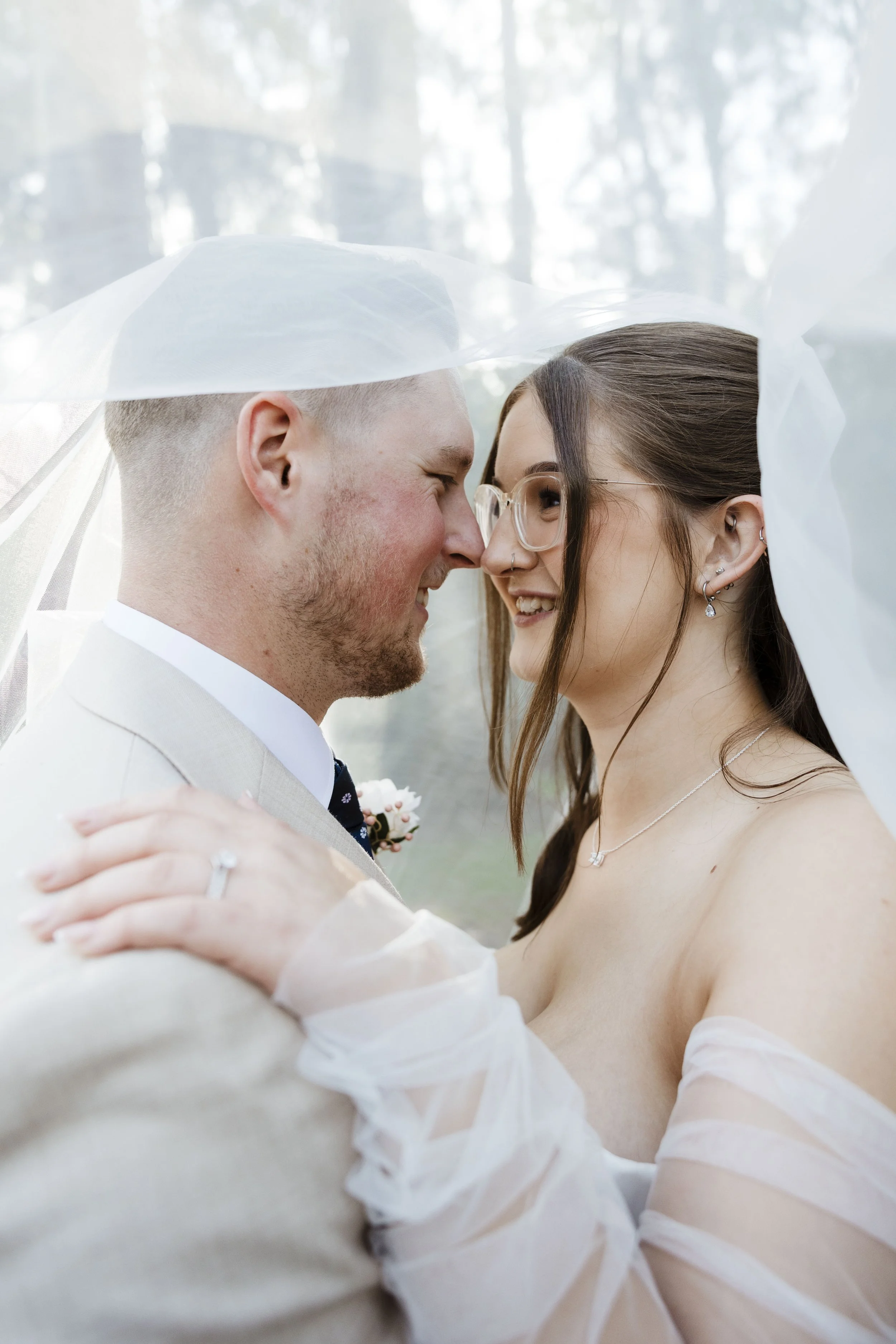 Amelia&Matthew_Highlights-224.jpg