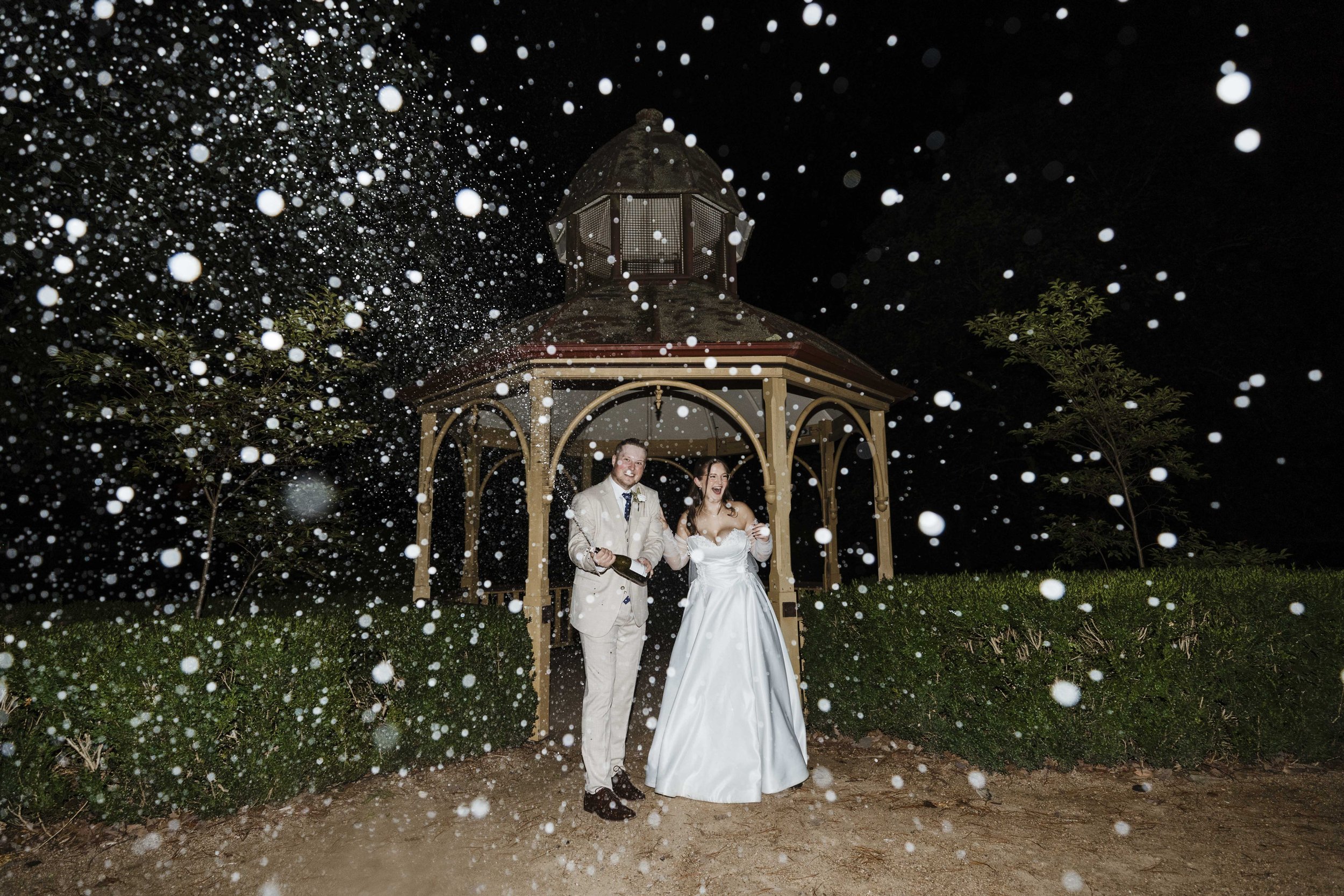 Amelia&Matthew_Highlights-255.jpg