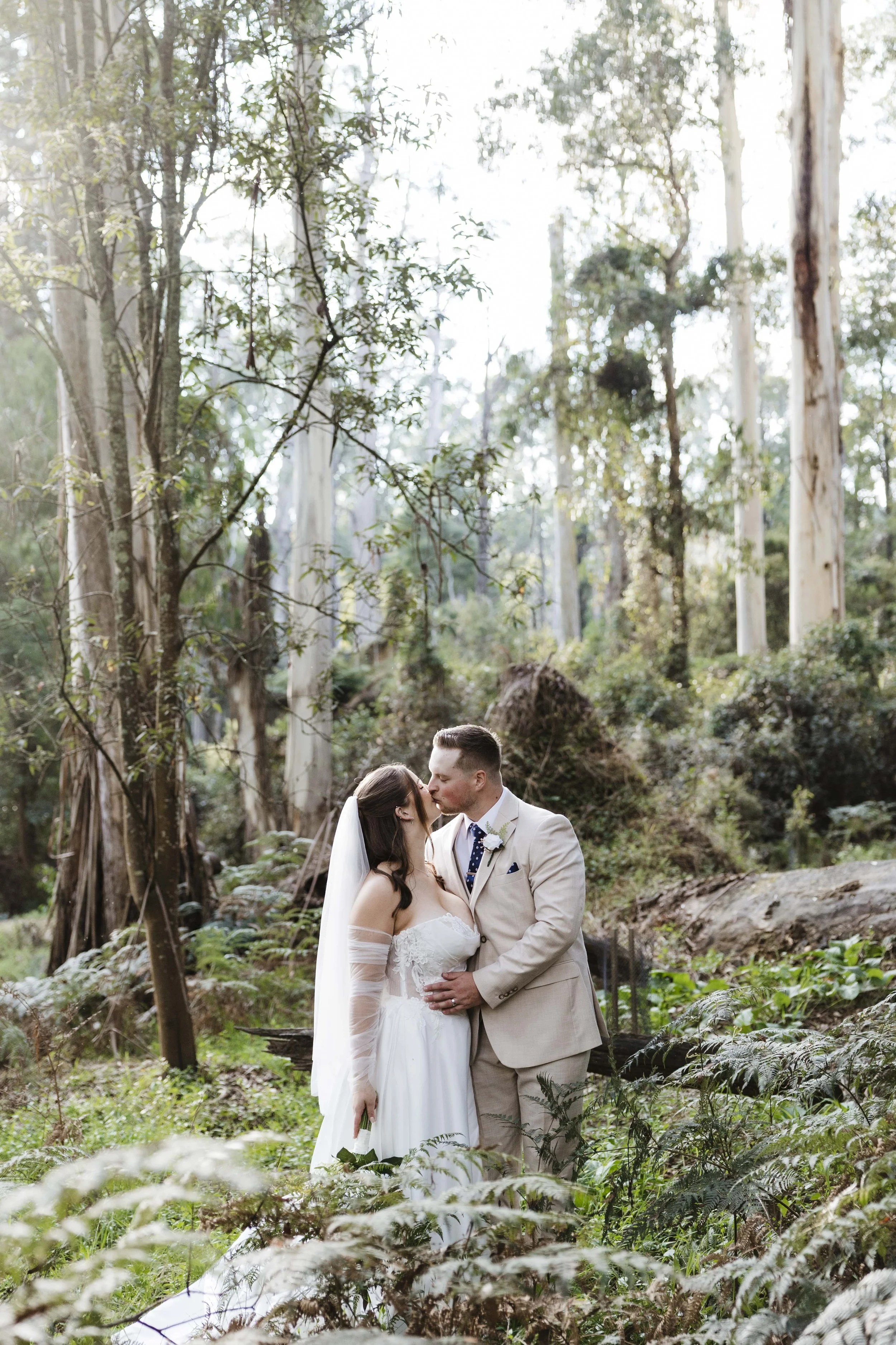 Amelia&Matthew_Highlights-206.jpg