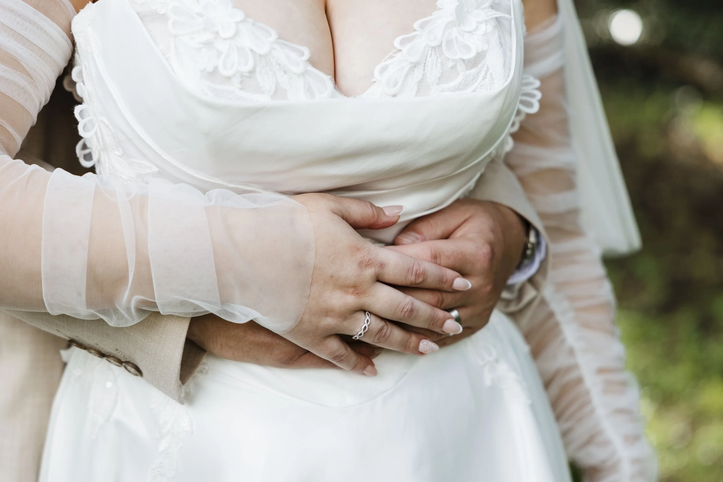 Amelia&Matthew_Highlights-150.jpg