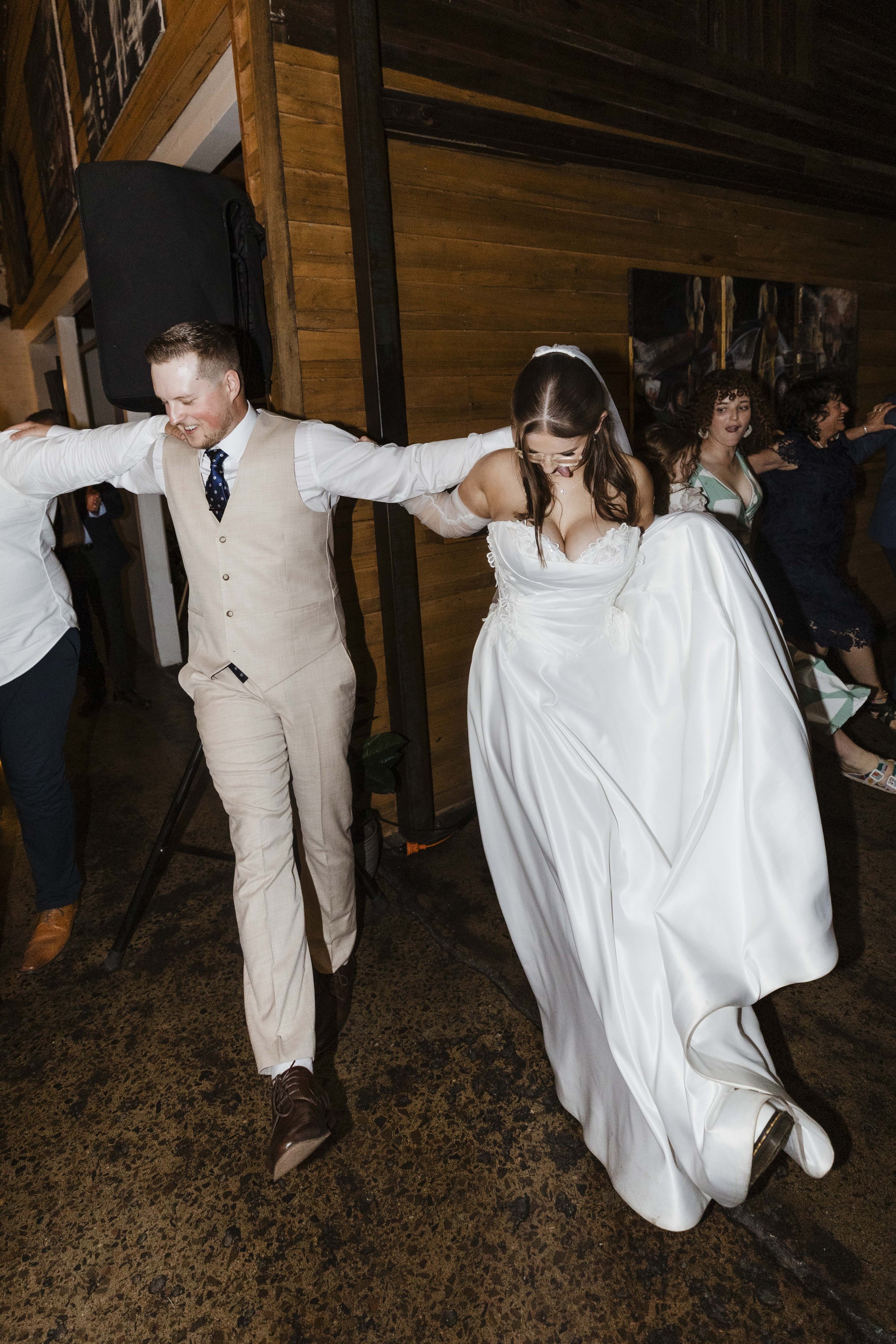 Amelia&Matthew_Highlights-263.jpg