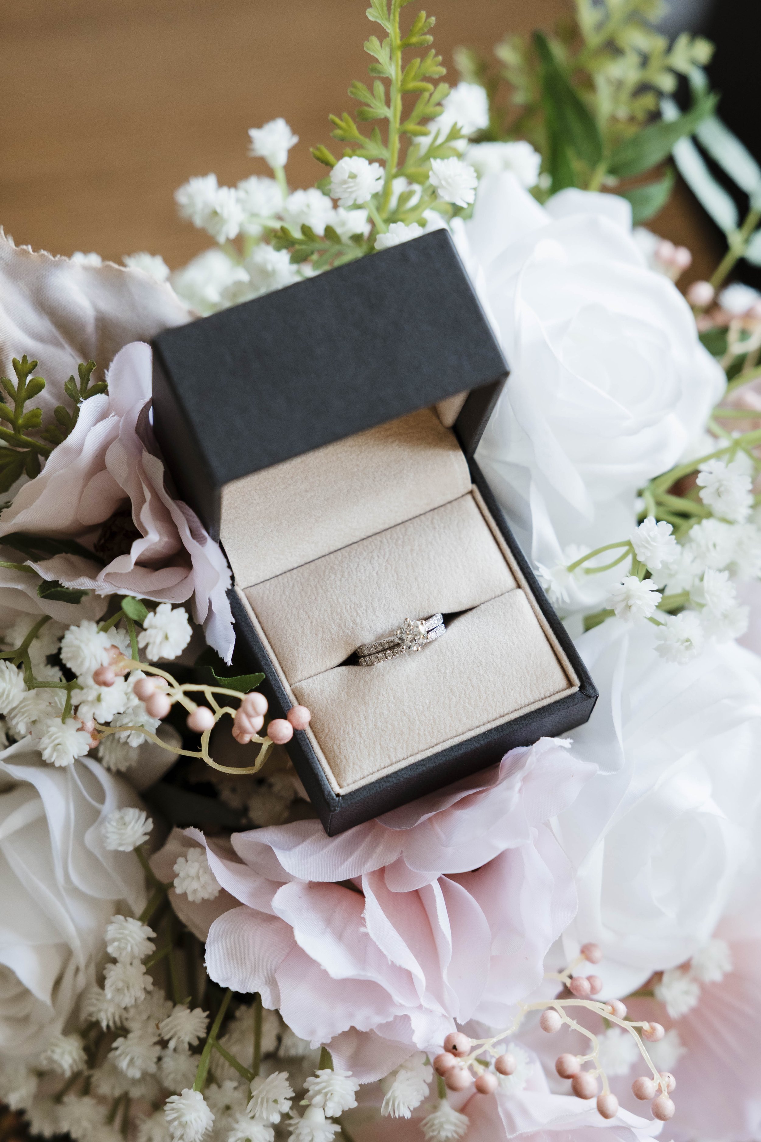 Amelia&Matthew_Highlights-9.jpg