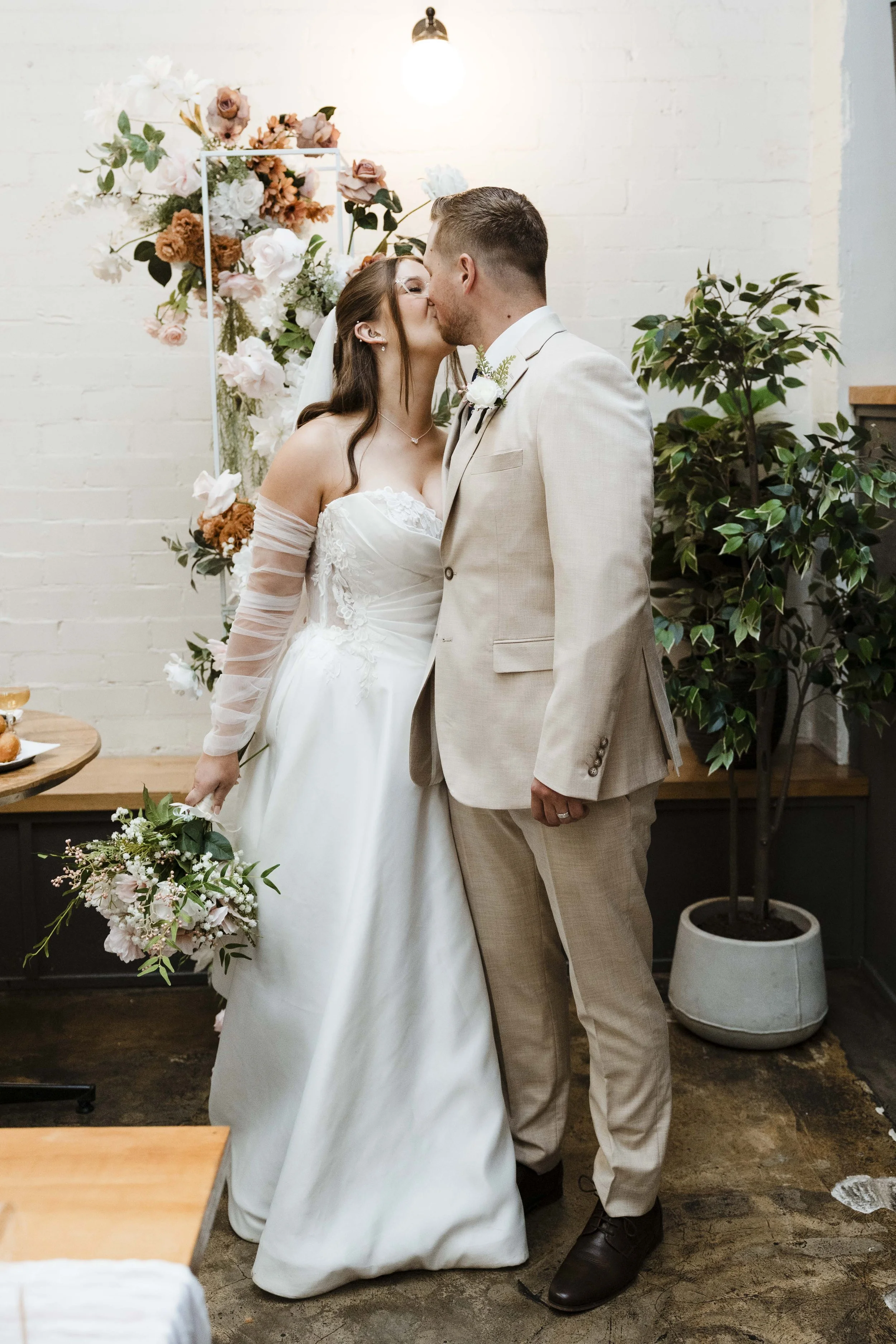 Amelia&Matthew_Highlights-235.jpg