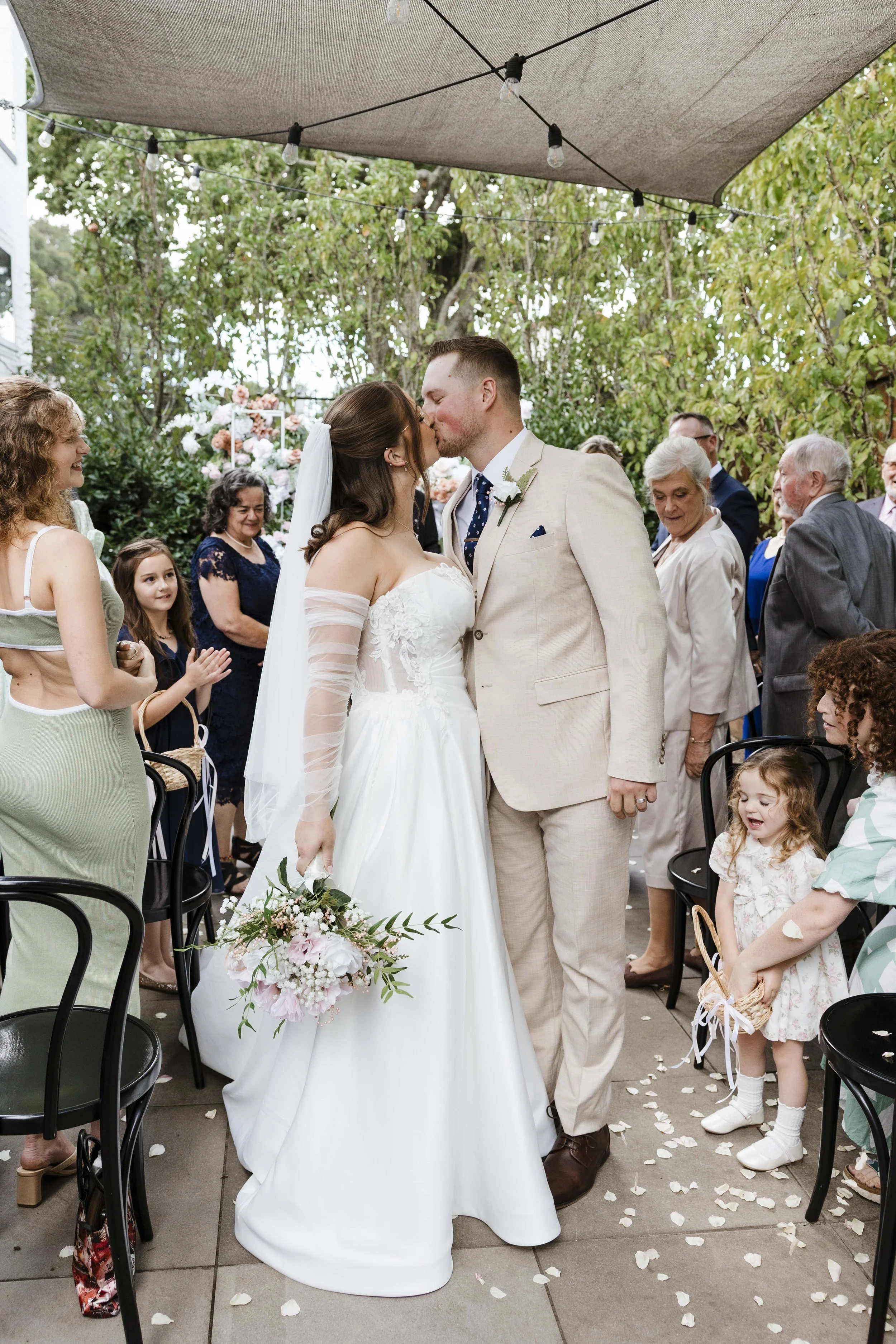 Amelia&Matthew_Highlights-125.jpg
