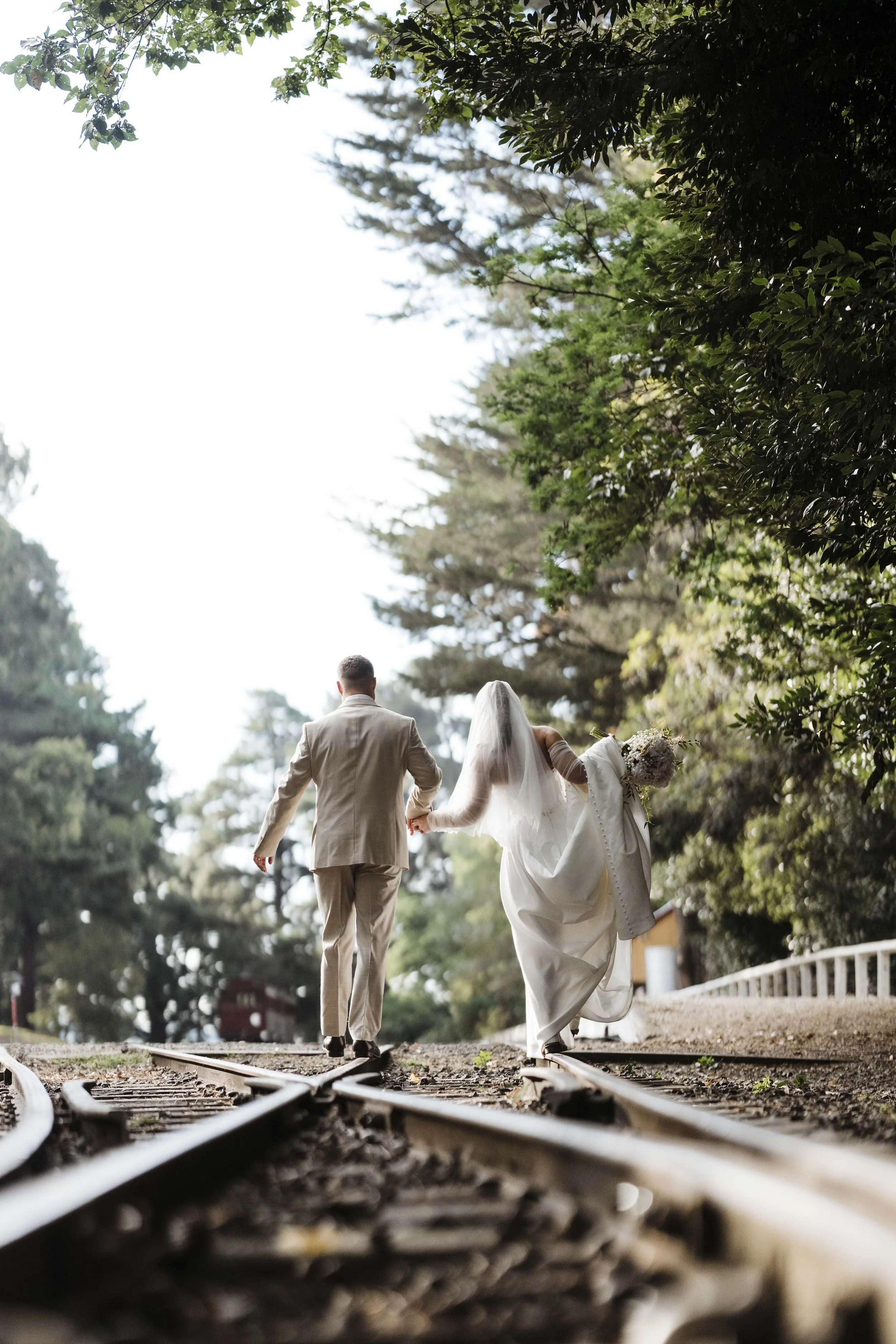 Amelia&Matthew_Highlights-173.jpg
