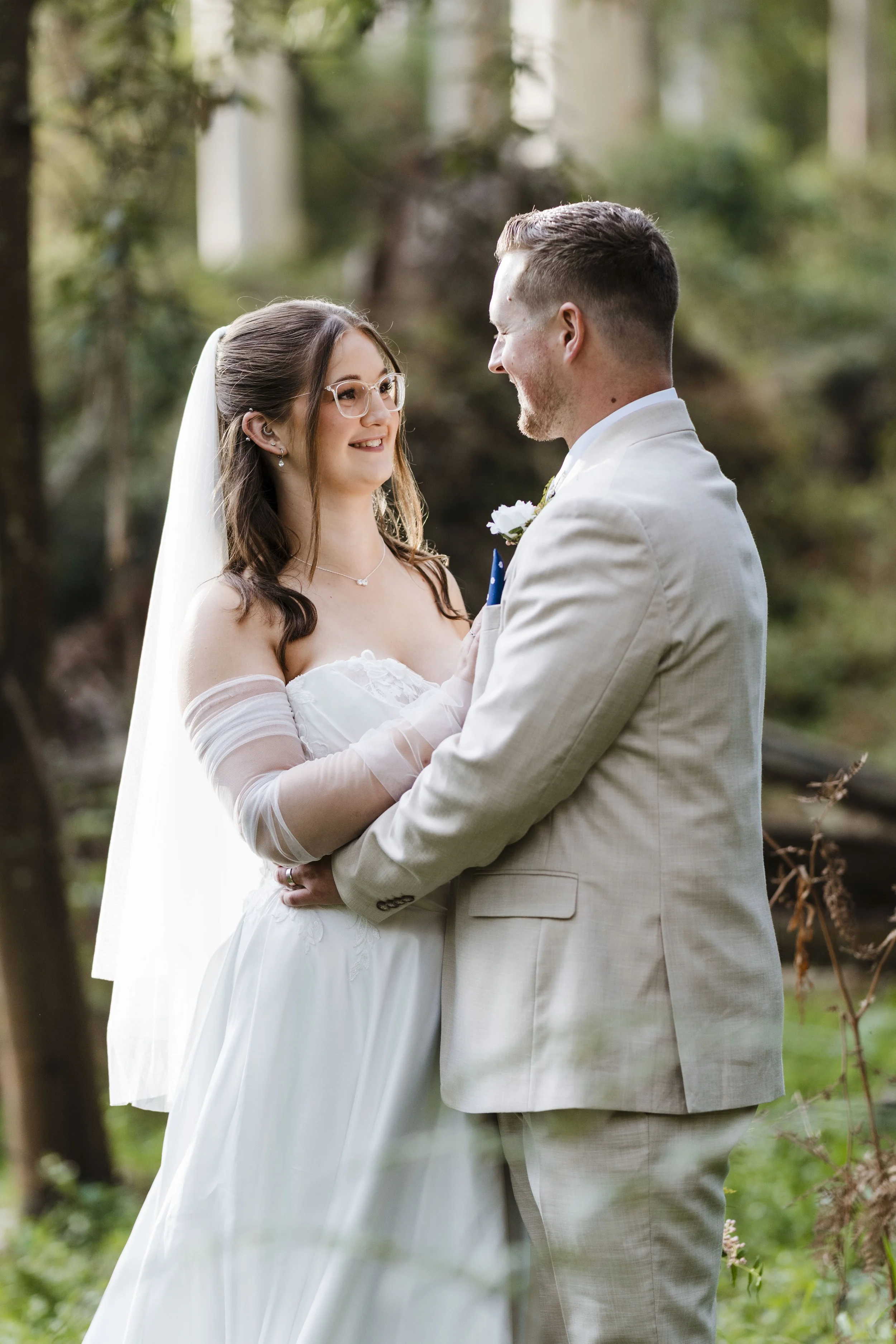 Amelia&Matthew_Highlights-204.jpg