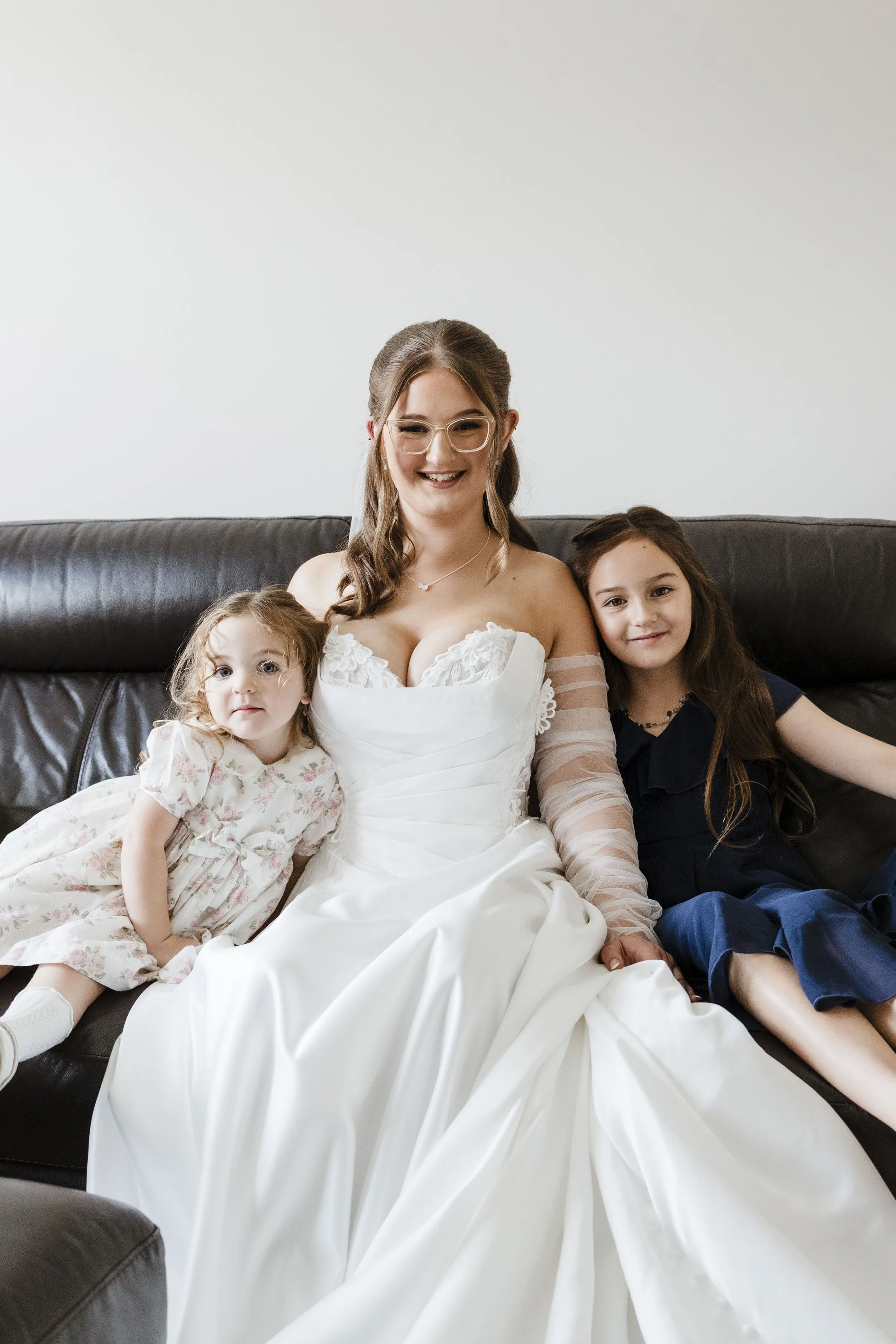 Amelia&Matthew_Highlights-62.jpg