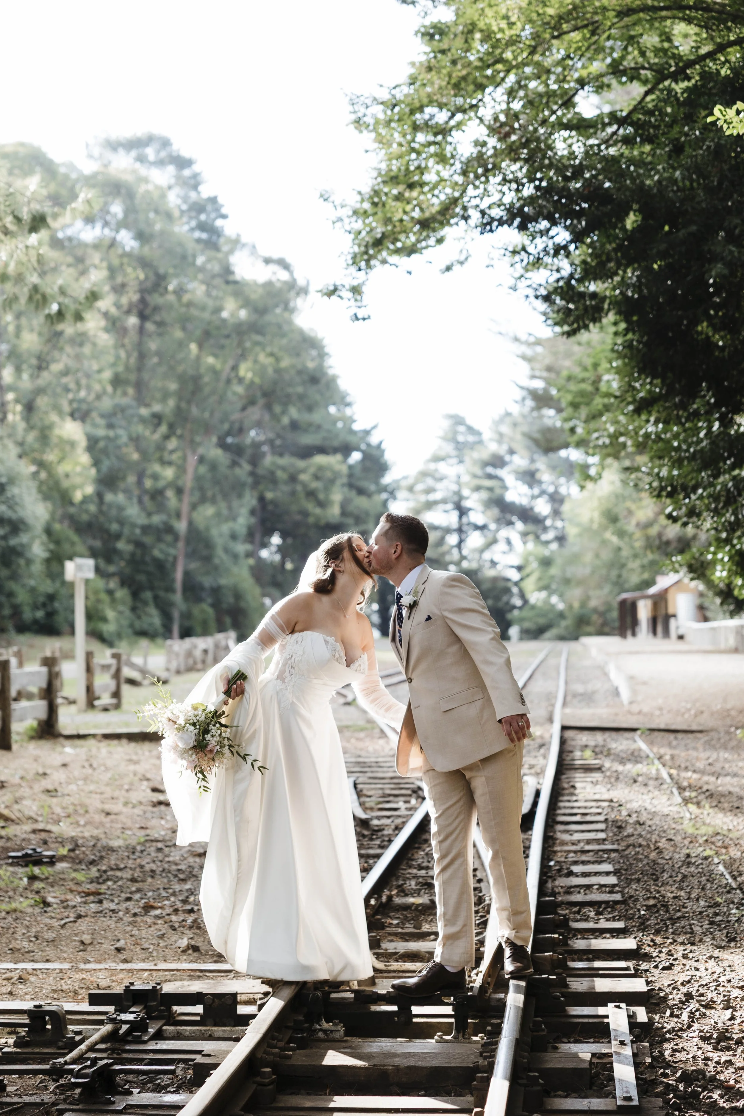 Amelia&Matthew_Highlights-178.jpg