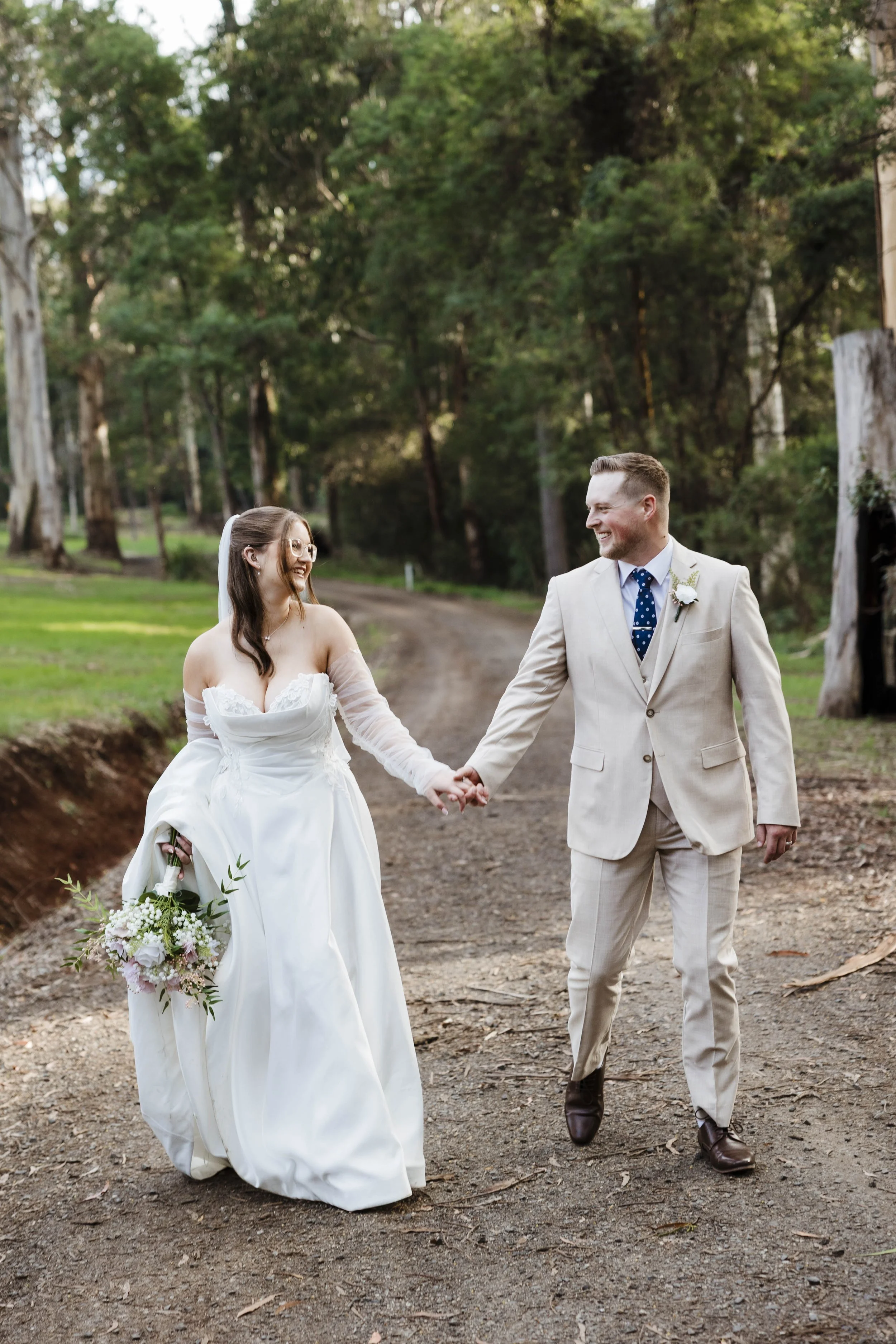 Amelia&Matthew_Highlights-229.jpg