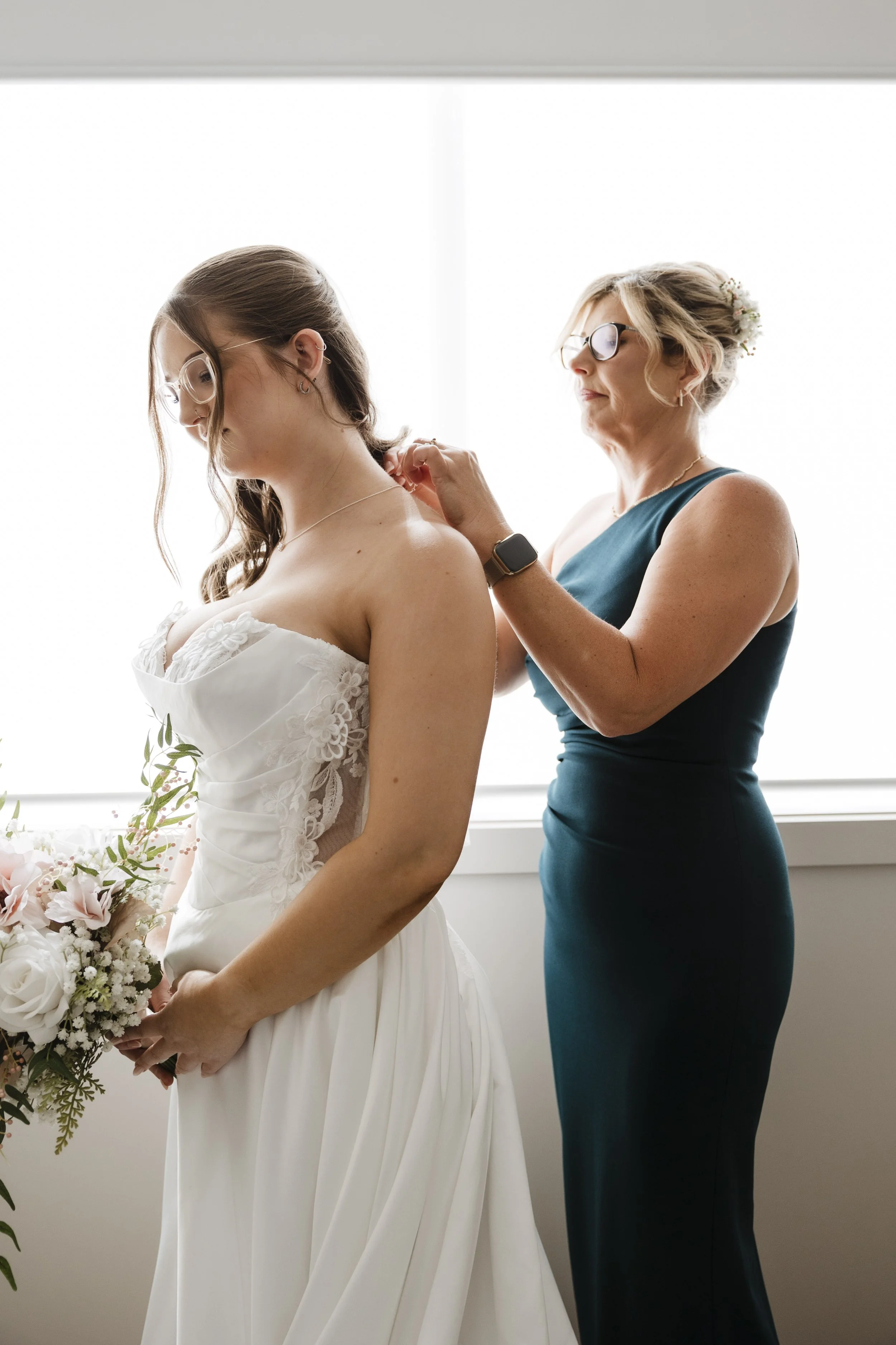 Amelia&Matthew_Highlights-56.jpg