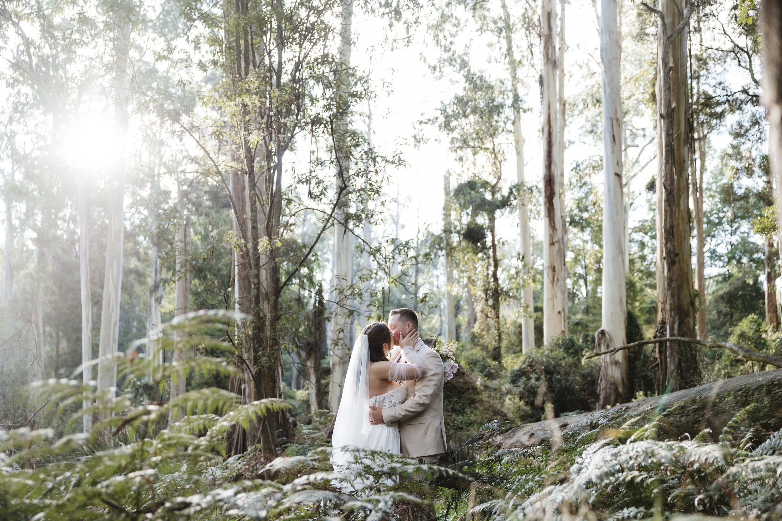 Amelia&Matthew_Highlights-212.jpg