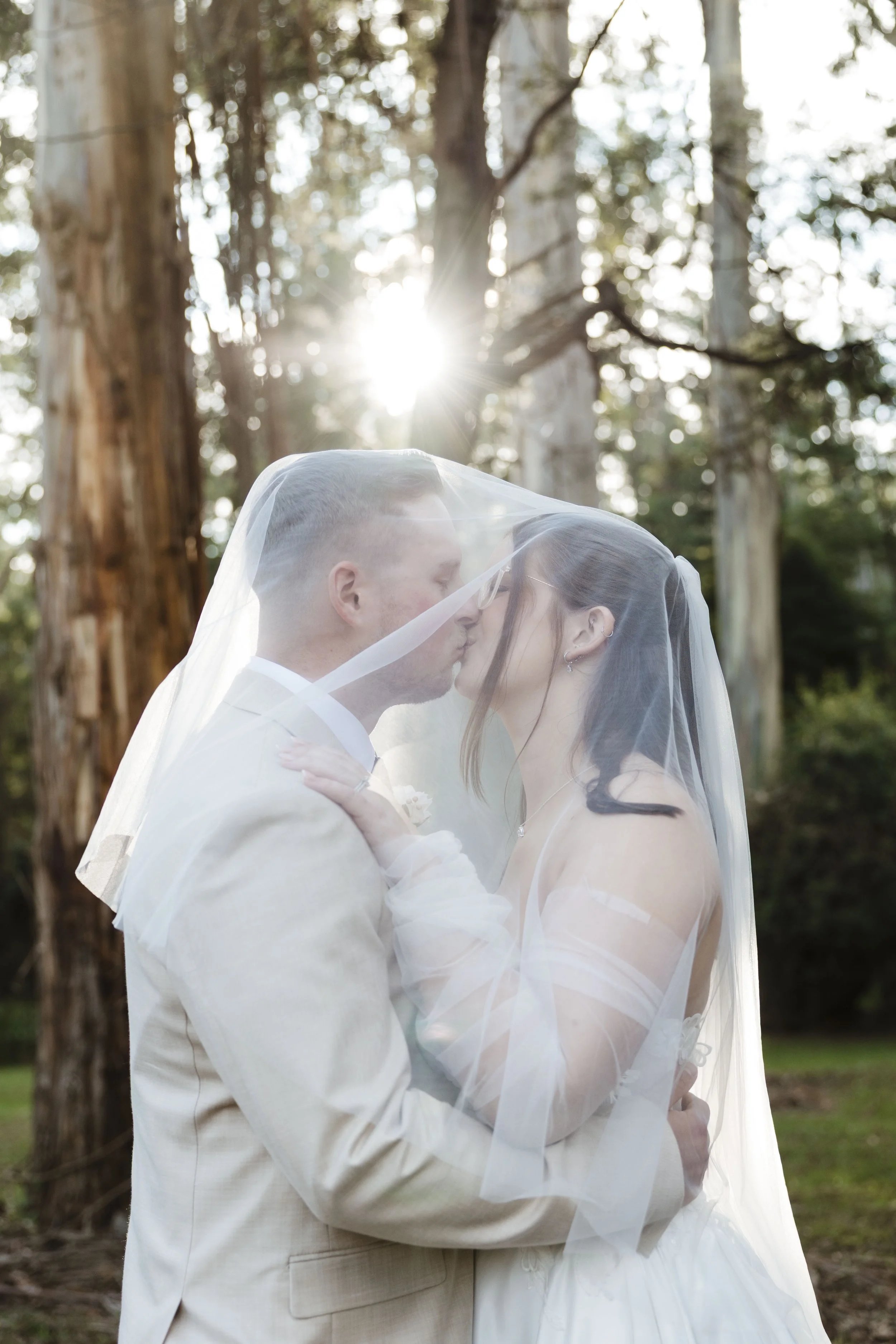 Amelia&Matthew_Highlights-221.jpg