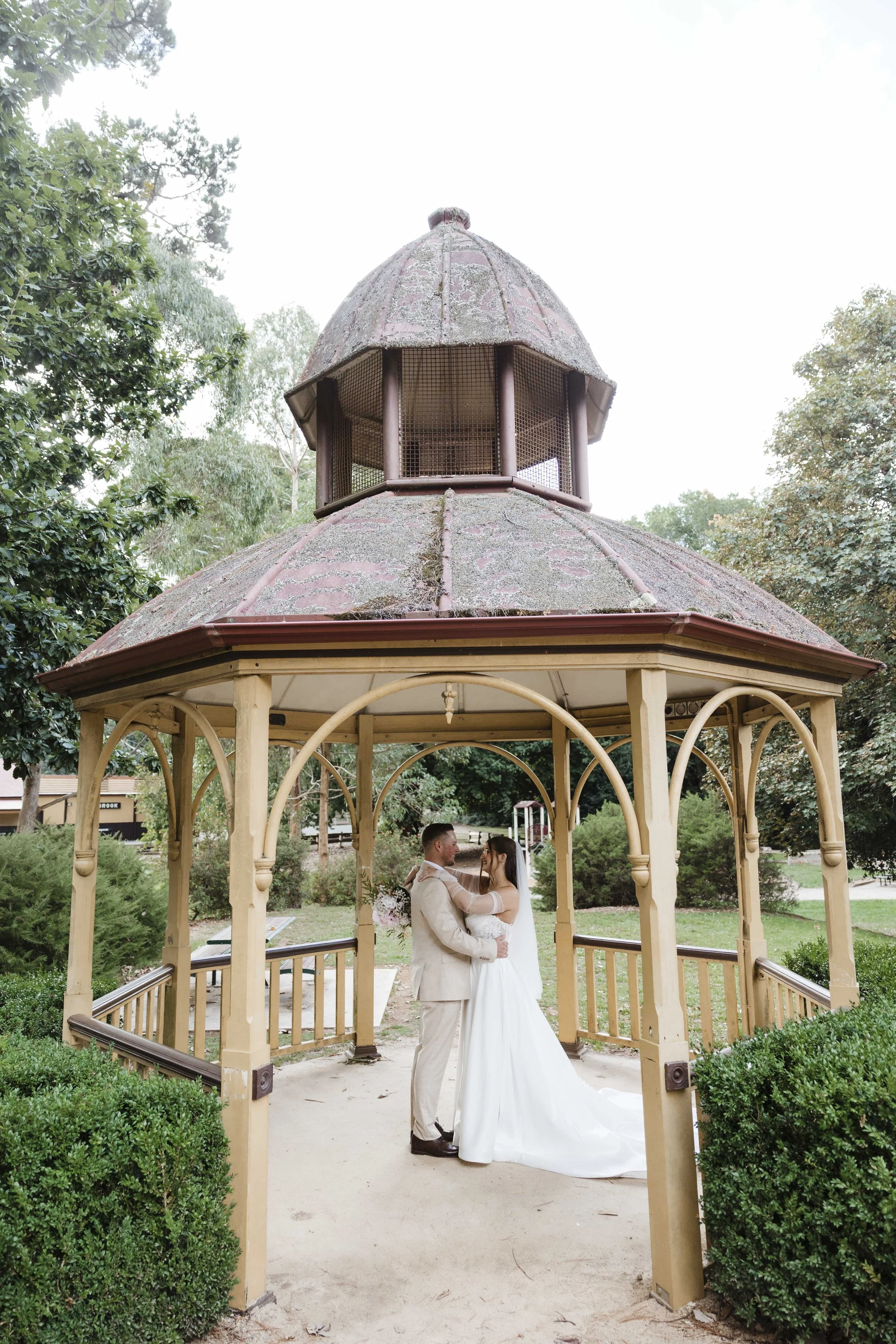 Amelia&Matthew_Highlights-126.jpg