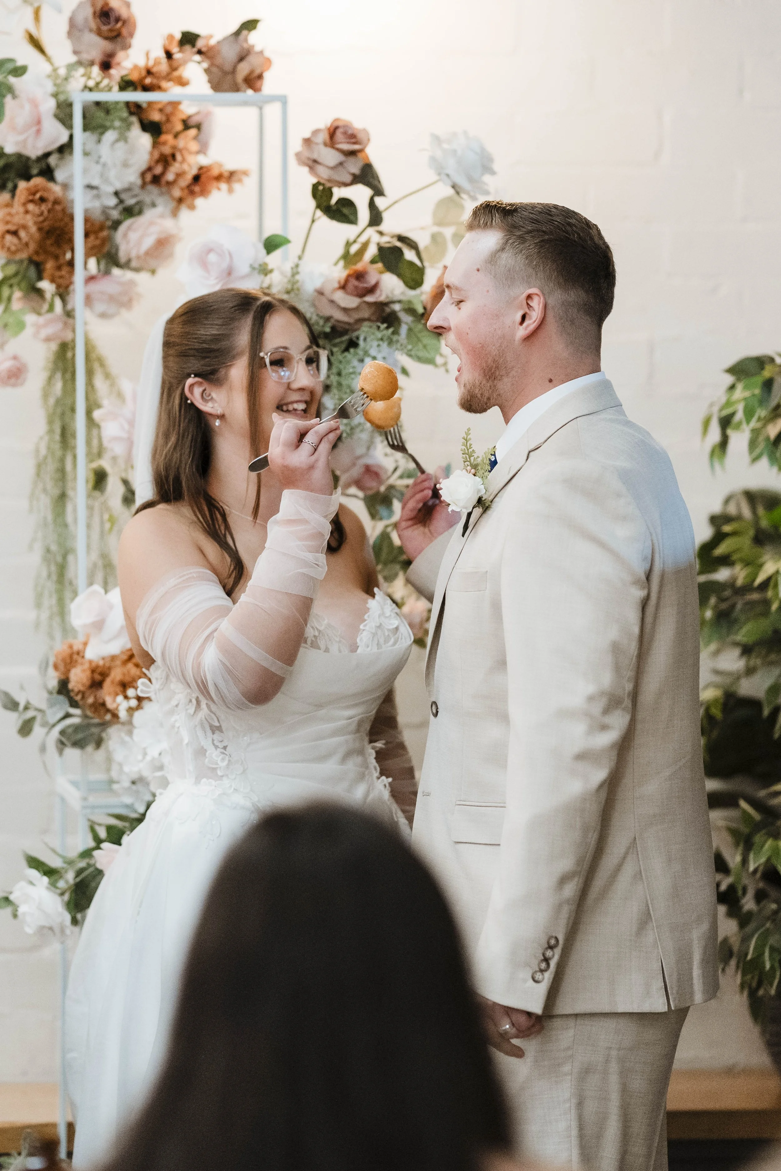 Amelia&Matthew_Highlights-244.jpg