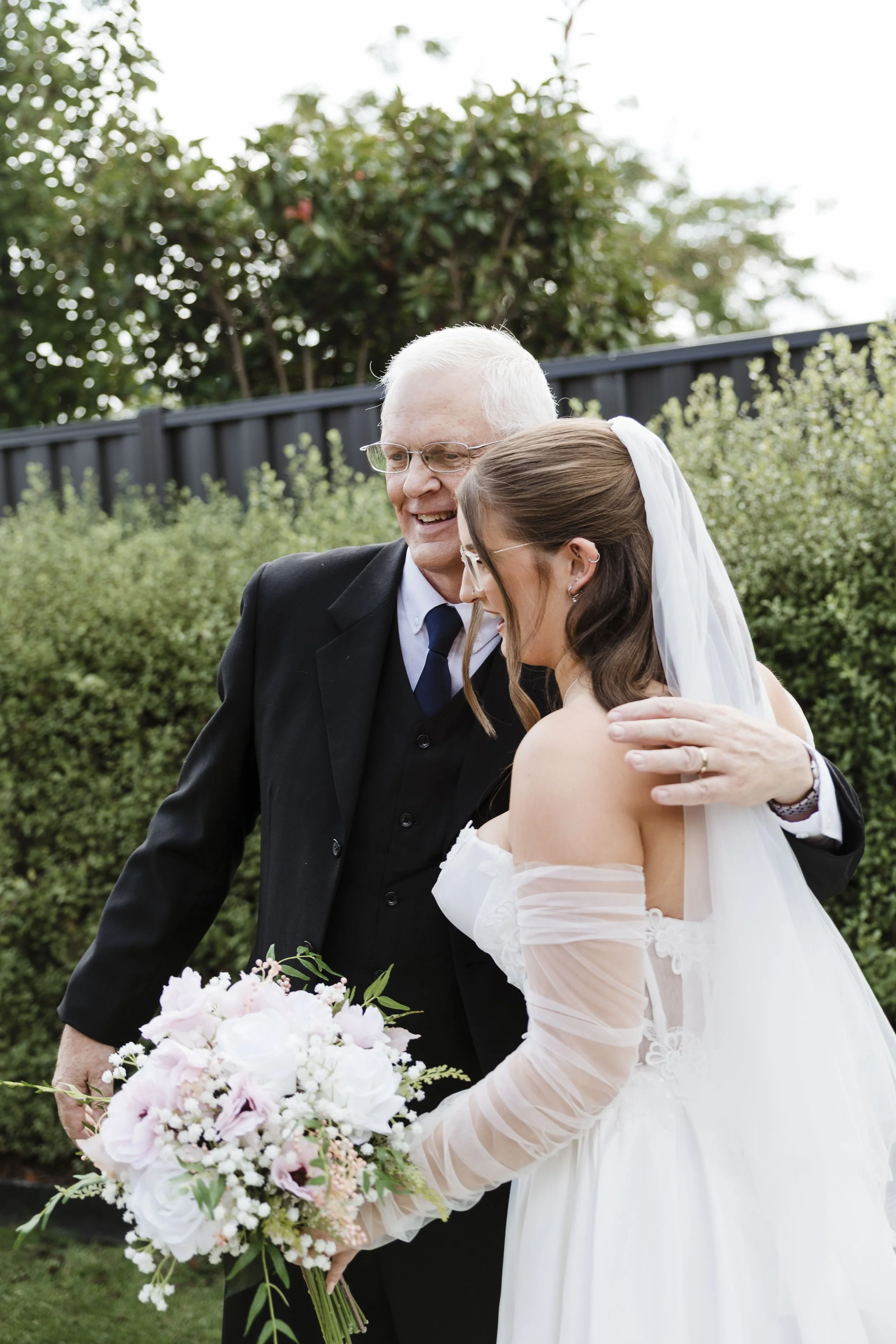 Amelia&Matthew_Highlights-81.jpg