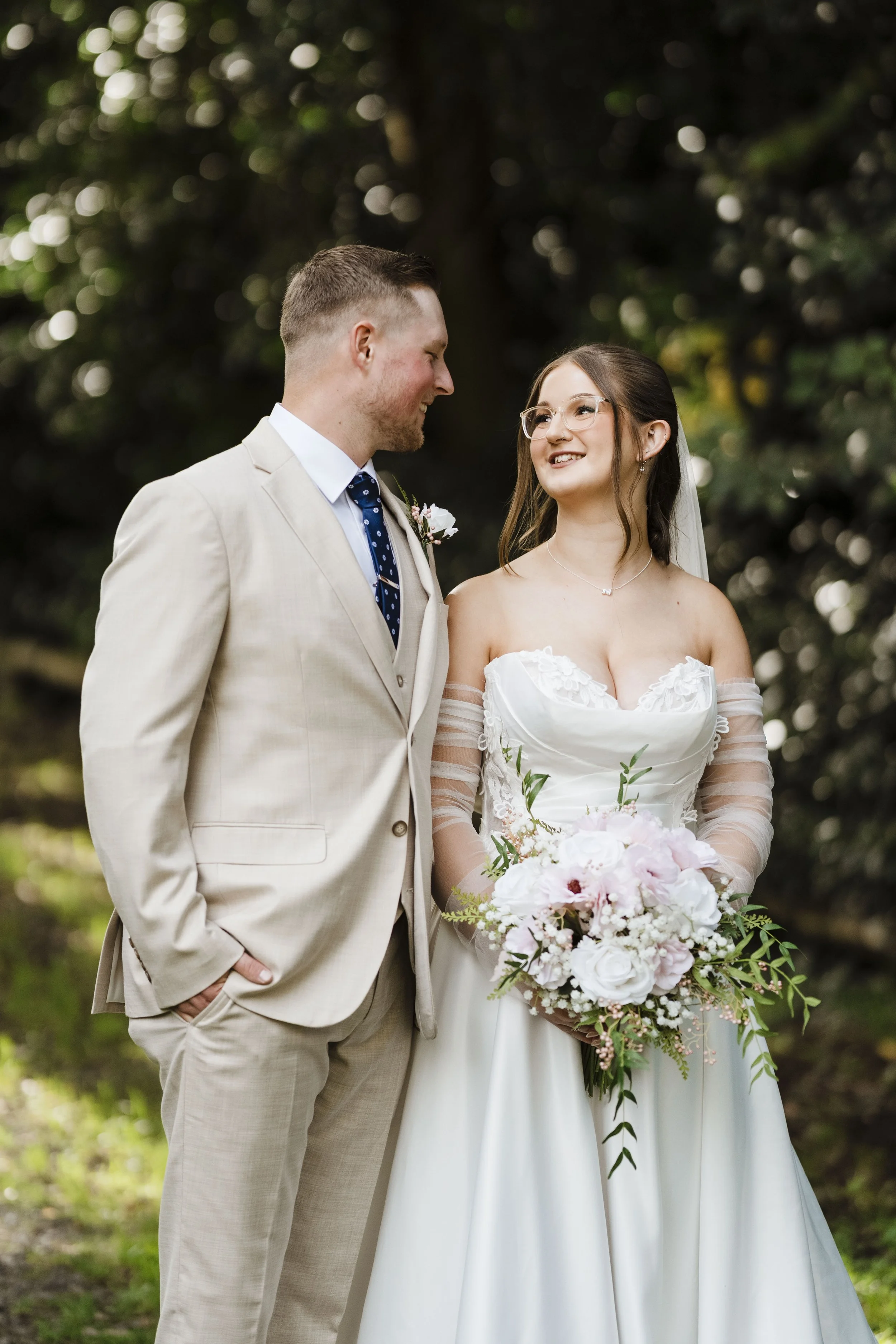 Amelia&Matthew_Highlights-140.jpg