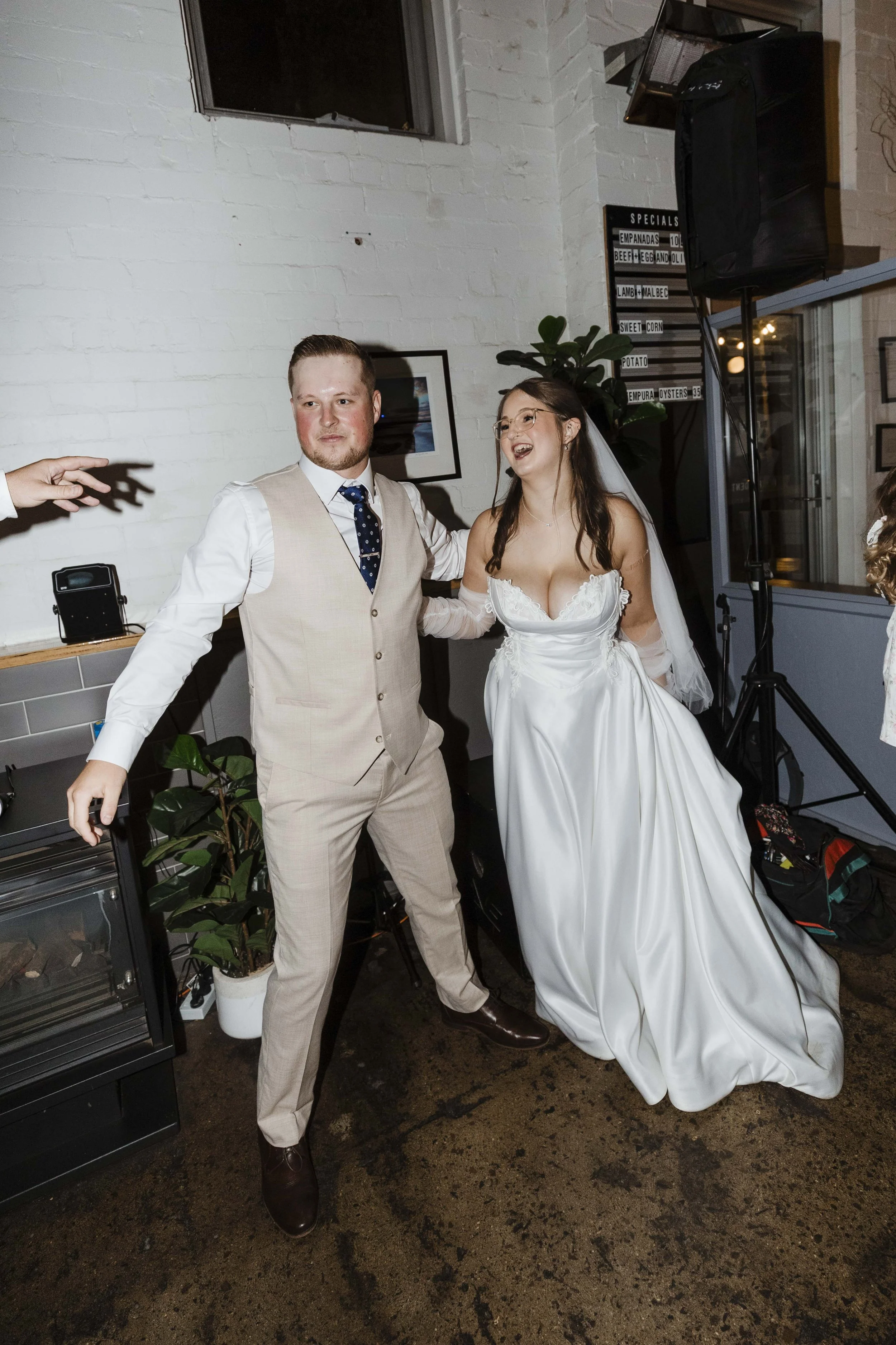 Amelia&Matthew_Highlights-269.jpg