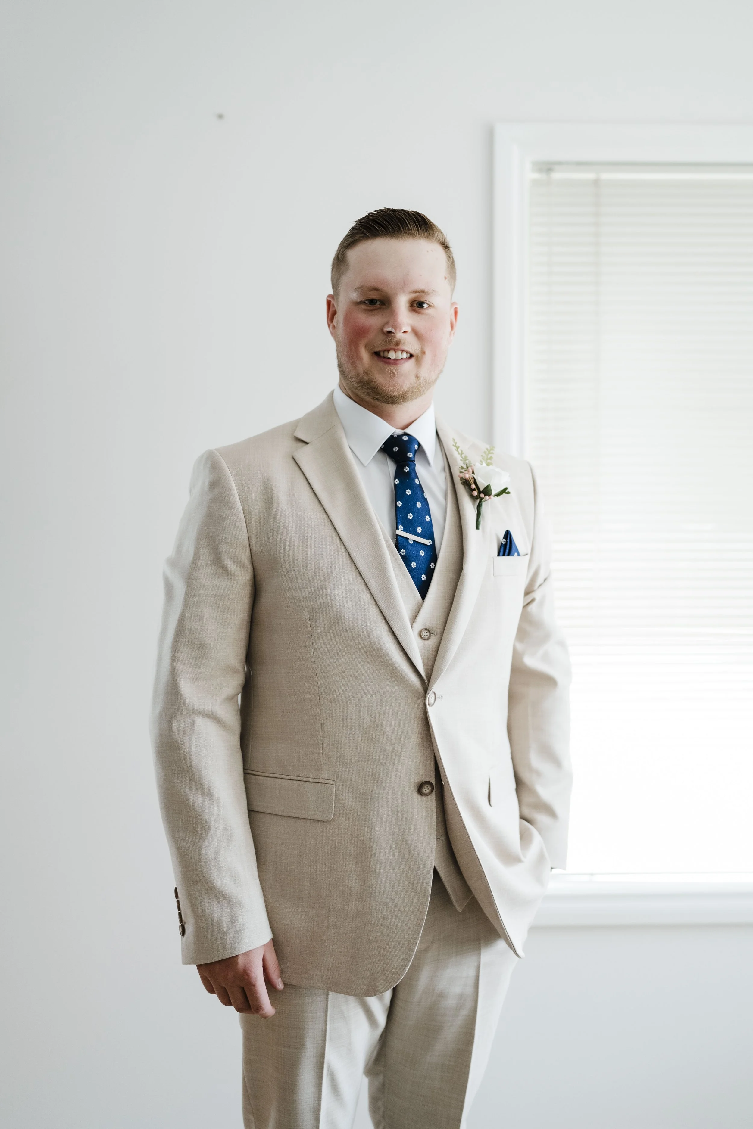 Amelia&Matthew_Highlights-32.jpg