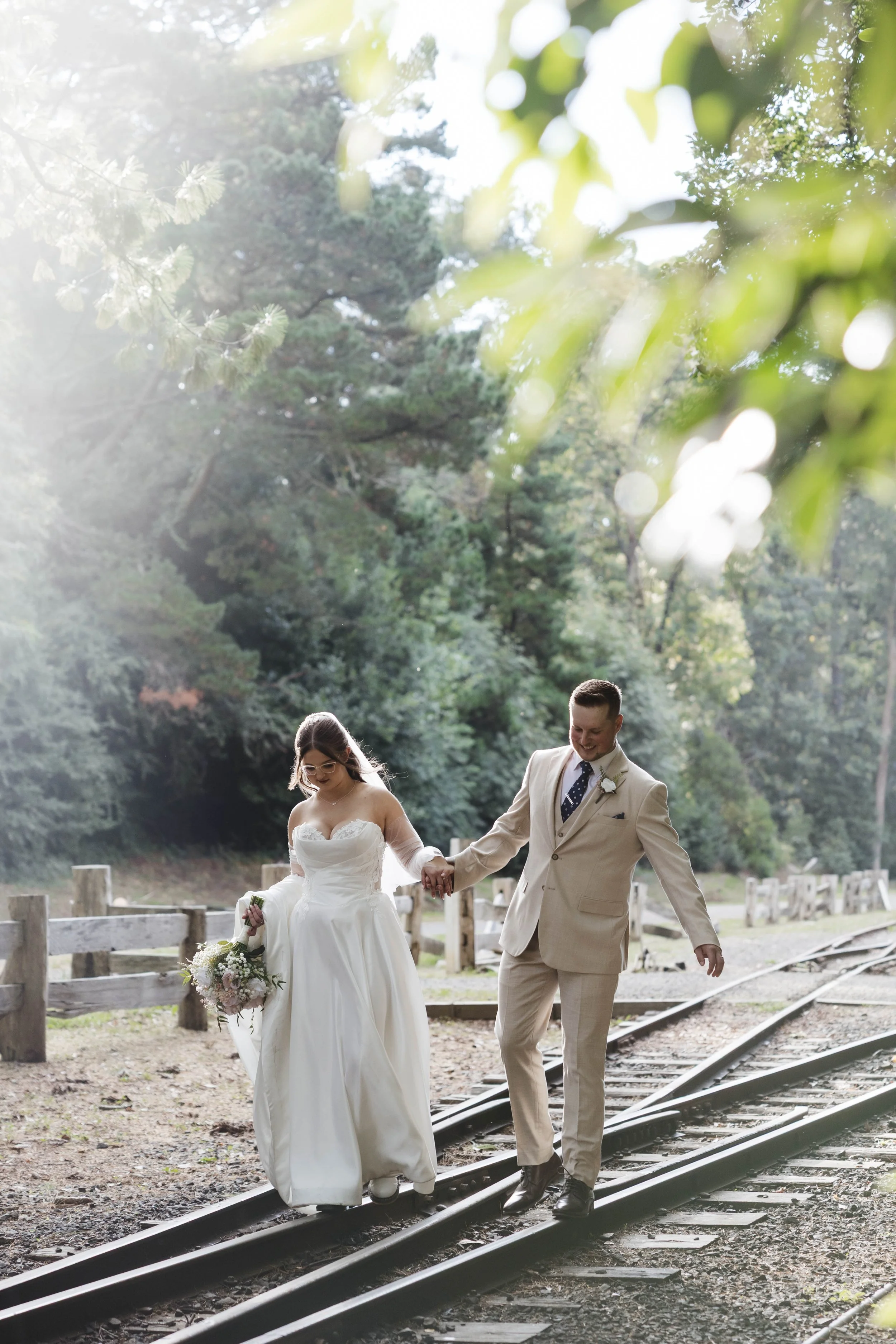 Amelia&Matthew_Highlights-175.jpg