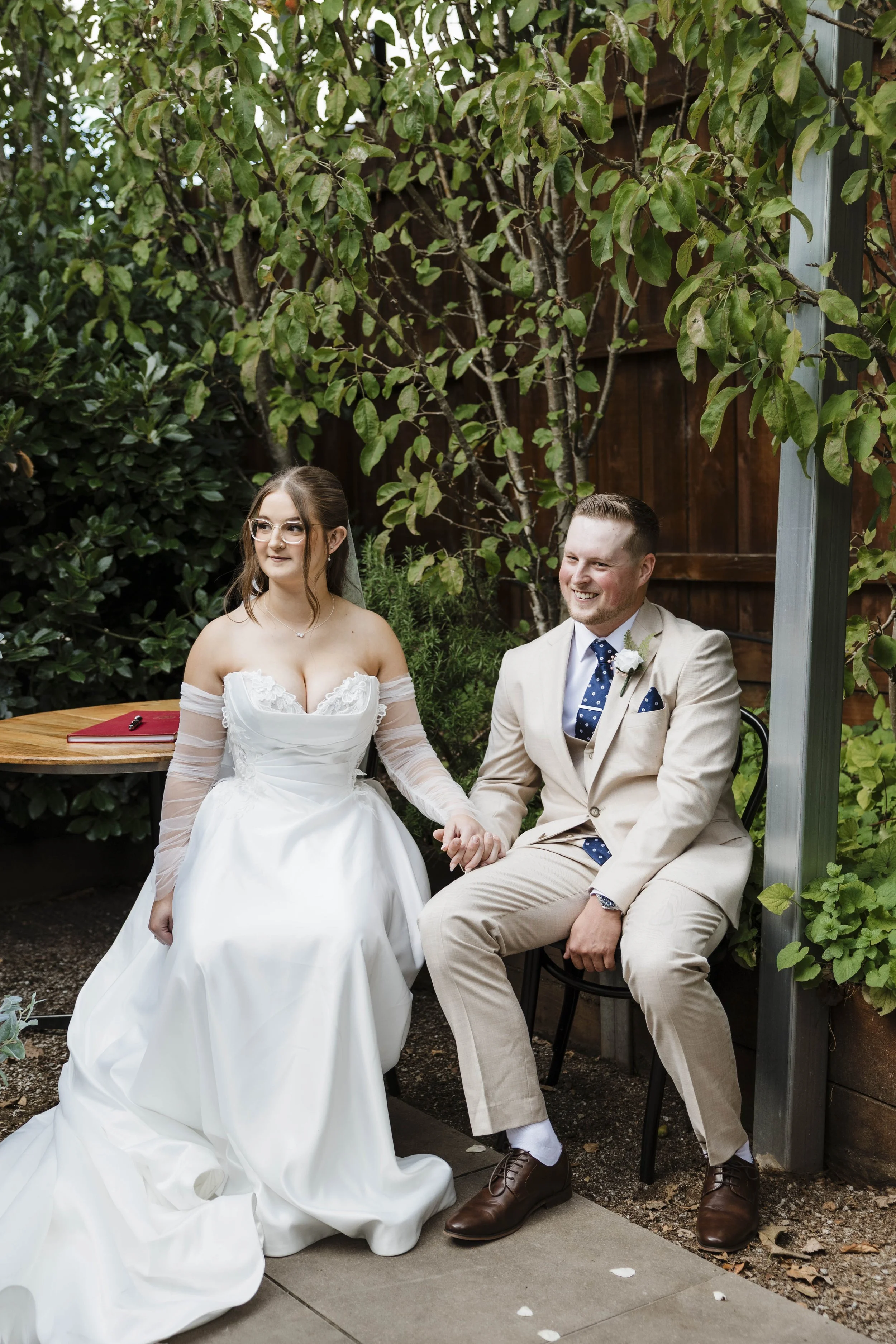 Amelia&Matthew_Highlights-96.jpg