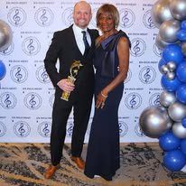 nEADING  AWARD RECIPIENT.jpg