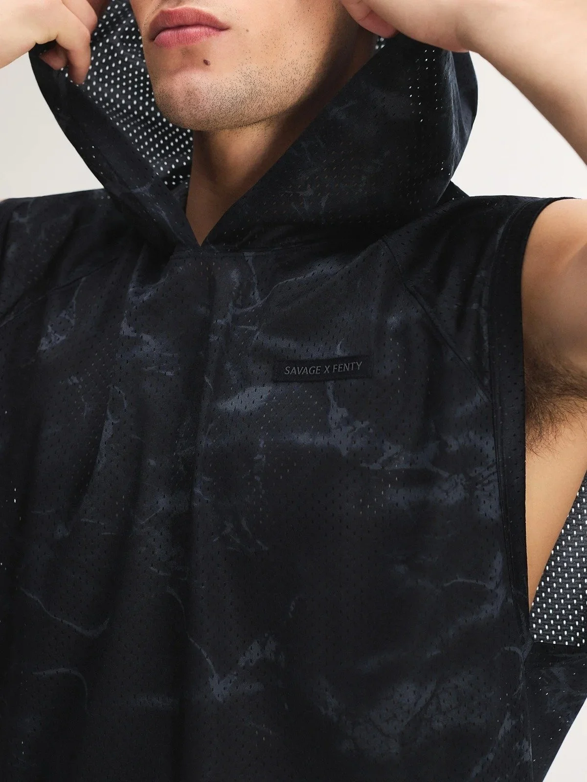 imgi_209_MESH-CITY-BALLER-CUT-OFF-HOODIE-TP2500538-13389-5-1200x1600.jpg