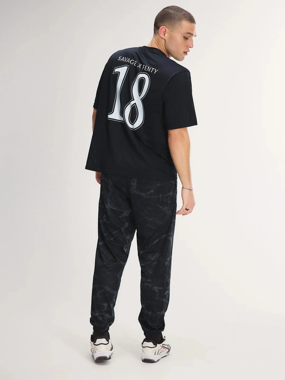 imgi_53_MESH-CITY-BALLER-JERSEY-TP2500537-1533-5-1200x1600.jpg